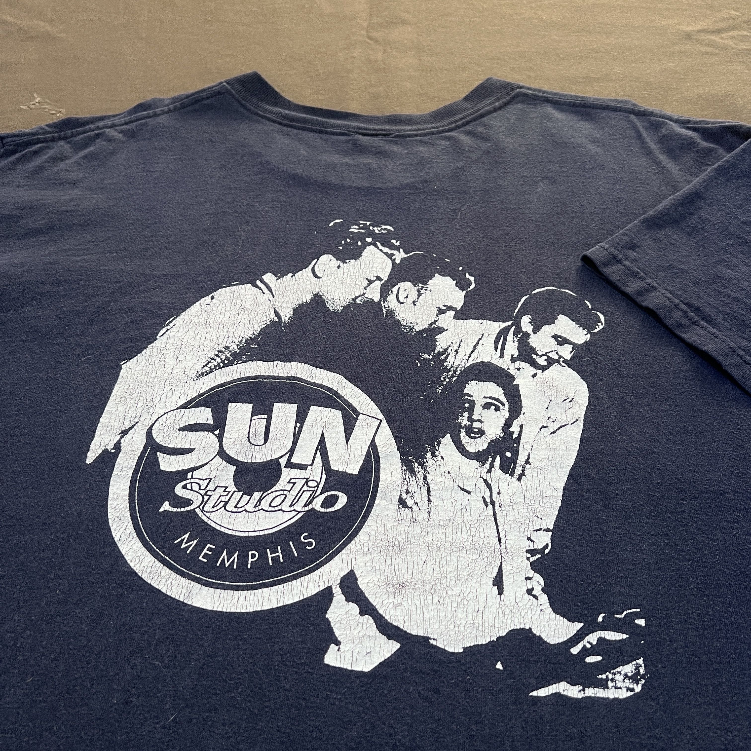 Band Tees × Vintage Vintage Y2K Sun Studio Elvis Cash Rock and roll Tee Faded Size US XL / EU 56 / 4 - 1 Thumbnail
