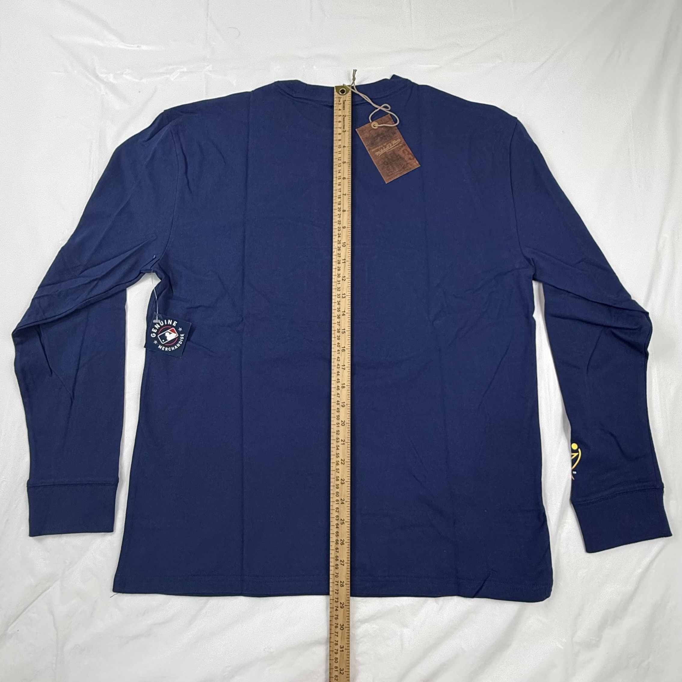 Mitchell & Ness Mitchell & Ness Houston Astros Space City Long Sleeve Shirt Size US L / EU 52-54 / 3 - 3 Thumbnail