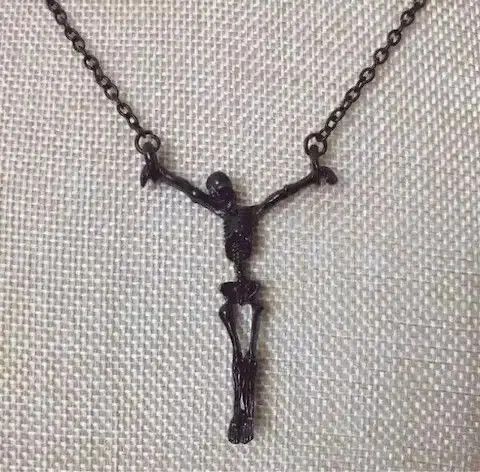Jewelry Gothic Anatomical Skull Pendant Necklace Size ONE SIZE - 3 Thumbnail