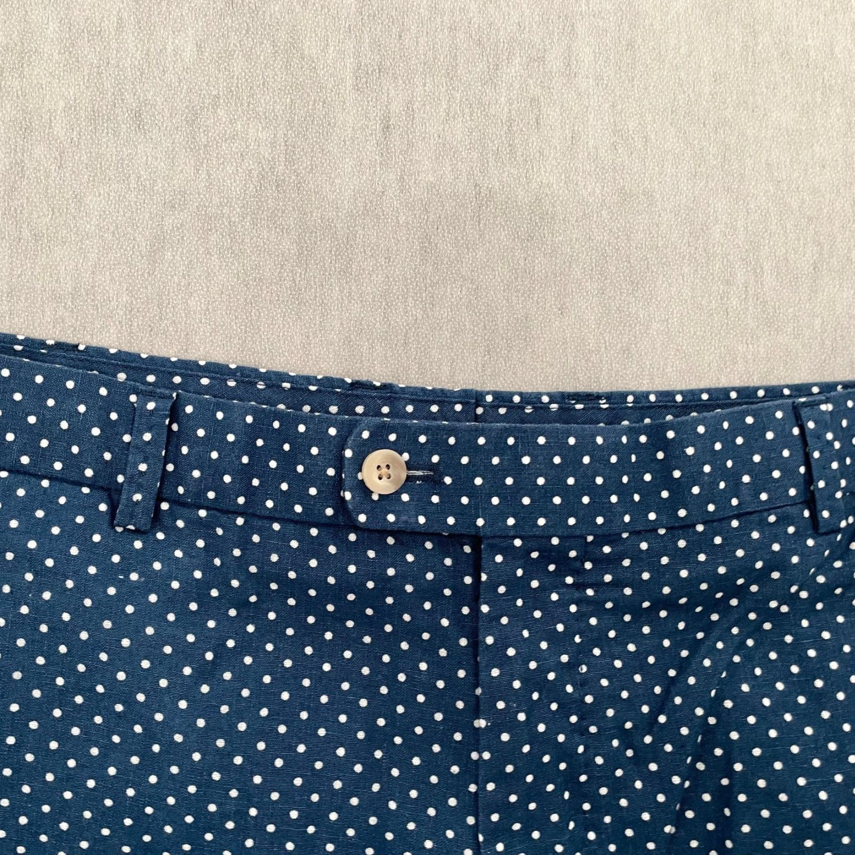 Peter Millar Peter Millar Shorts Adult 40 Blue Polka Dot Linen Cotton Chino Golf Mens Size US 40 / EU 56 - 3 Thumbnail