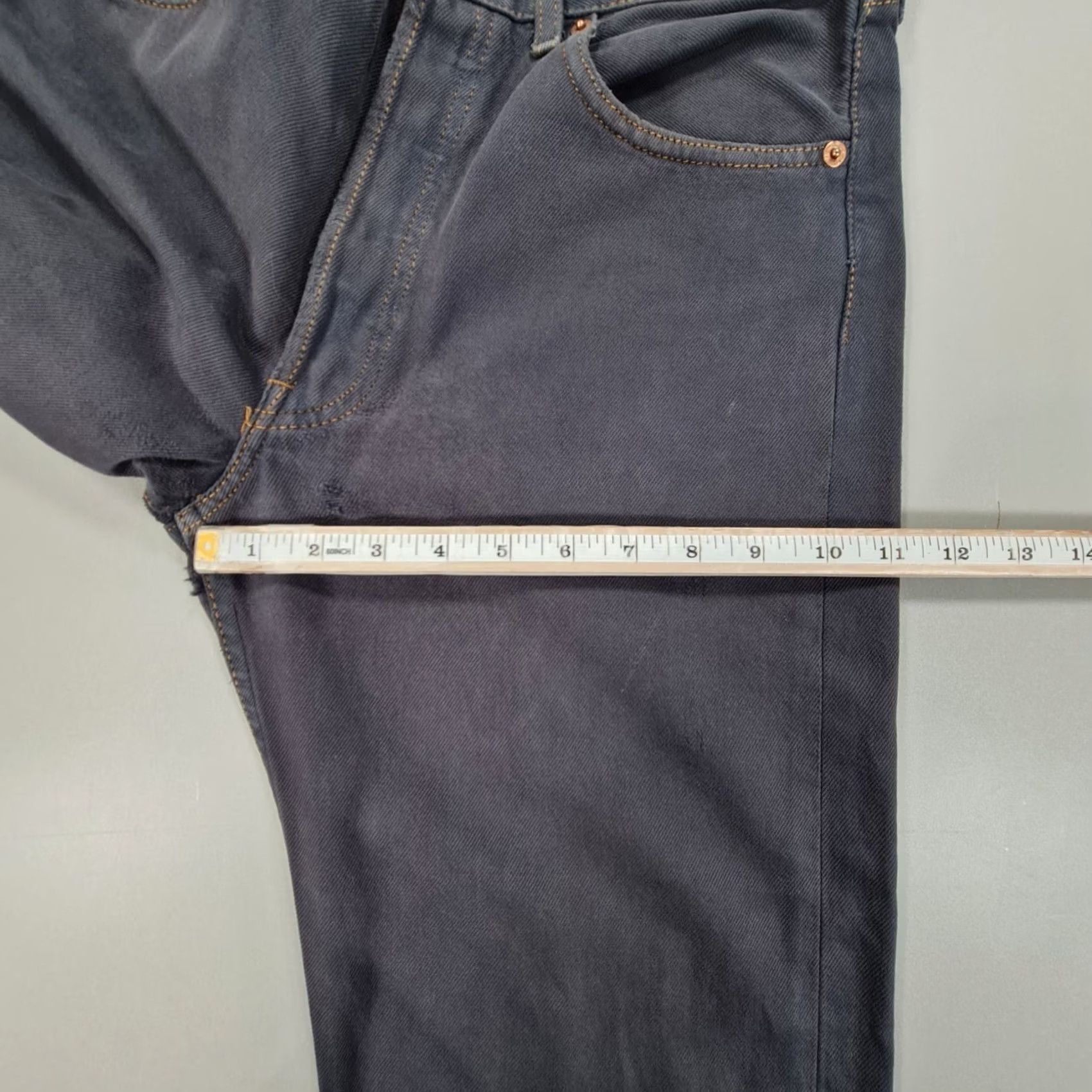 Levi's VINTAGE Levi's 501 Jeans Grey W31 L32 Regular Straight Distressed 90s Spain Made Mens Jeans Size US 31 - 7 Thumbnail