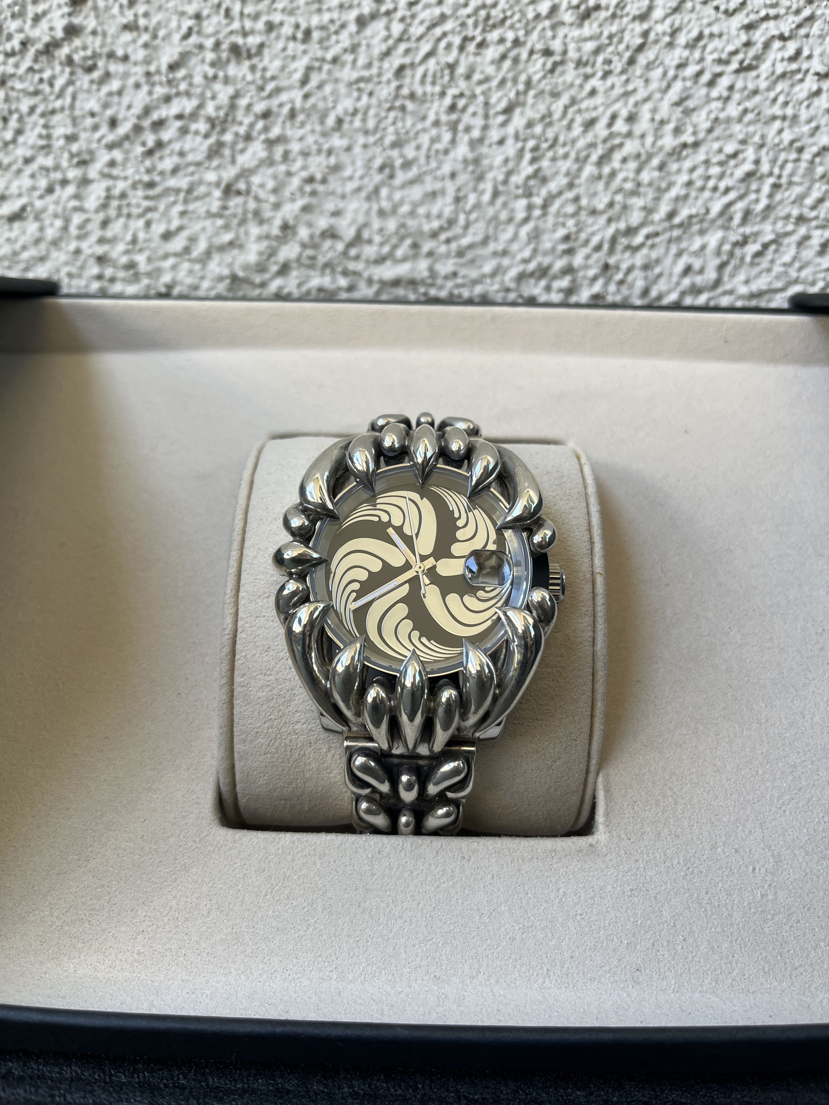 Alabaster Industries Alabaster Industries Tears Insignia Black Stainless Steel Size 40 - 1 Thumbnail