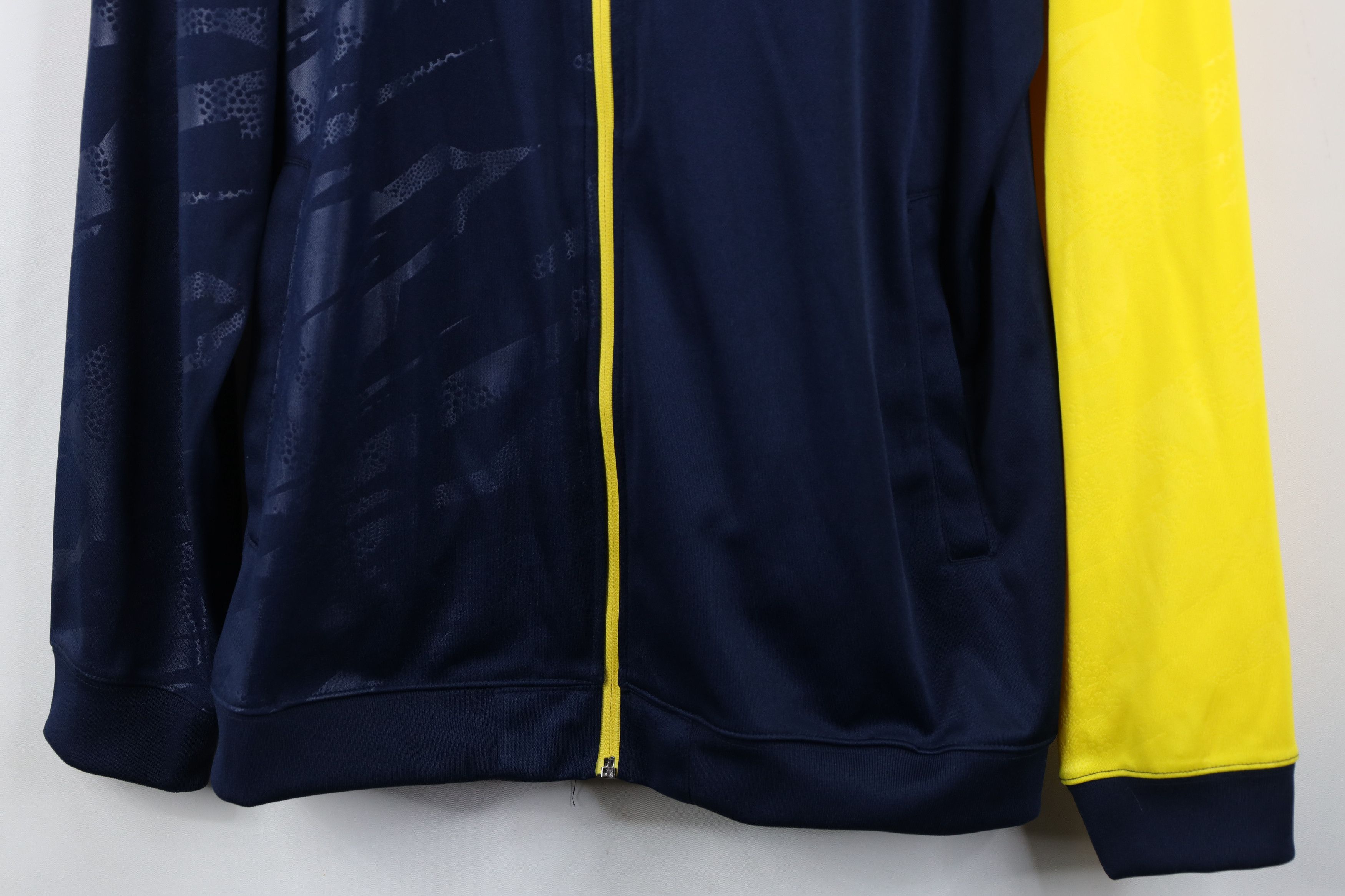 Adidas Adidas University of Michigan Football Full Zip Jacket Size US L / EU 52-54 / 3 - 3 Thumbnail