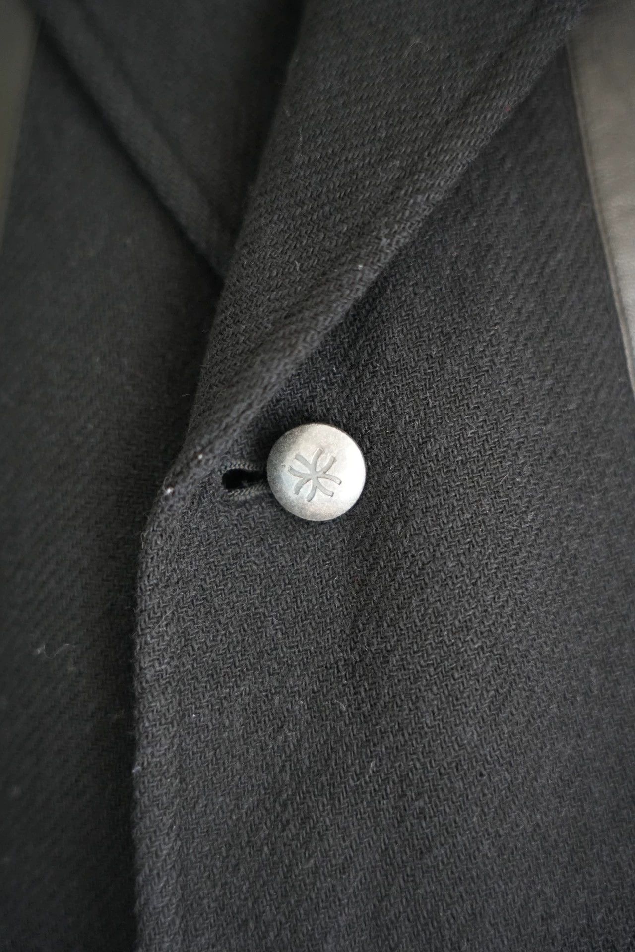 Yohji Yamamoto Yohji Yamamoto 05AW Arc Panel Silver Button Blazer Size US M / EU 48-50 / 2 - 5 Thumbnail