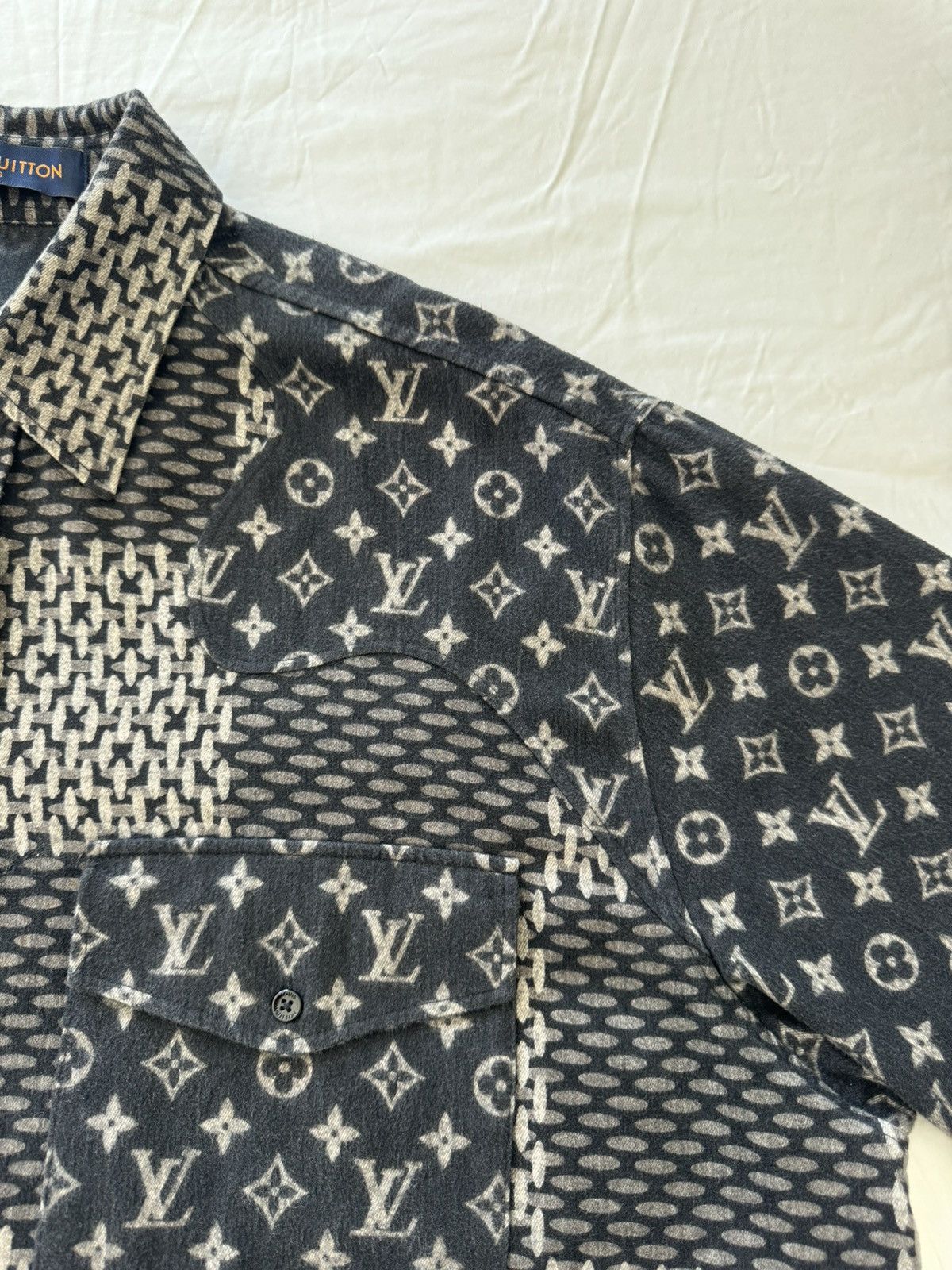 Louis Vuitton Louis Vuitton X Nigo MNGM Waves Giant Damier Flannel Shirt Size US XXL / EU 58 / 5 - 5 Thumbnail