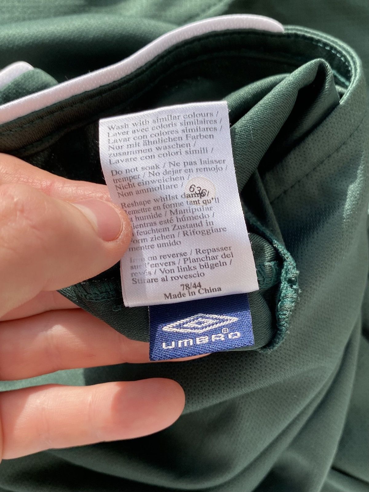 Umbro Vintage Umbro Northern Ireland 125 th Anniversary Jersey Size US M / EU 48-50 / 2 - 7 Thumbnail