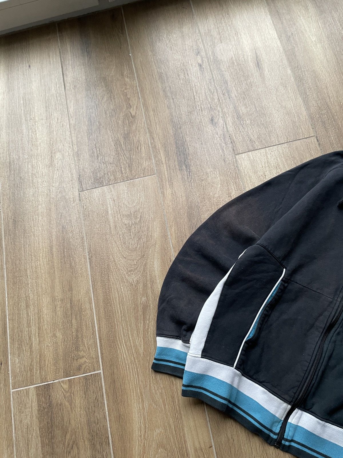 Vintage Nike Vintage Zip Hoodie Faded Swoosh Boxy Washed Japanese Size US M / EU 48-50 / 2 - 3 Thumbnail