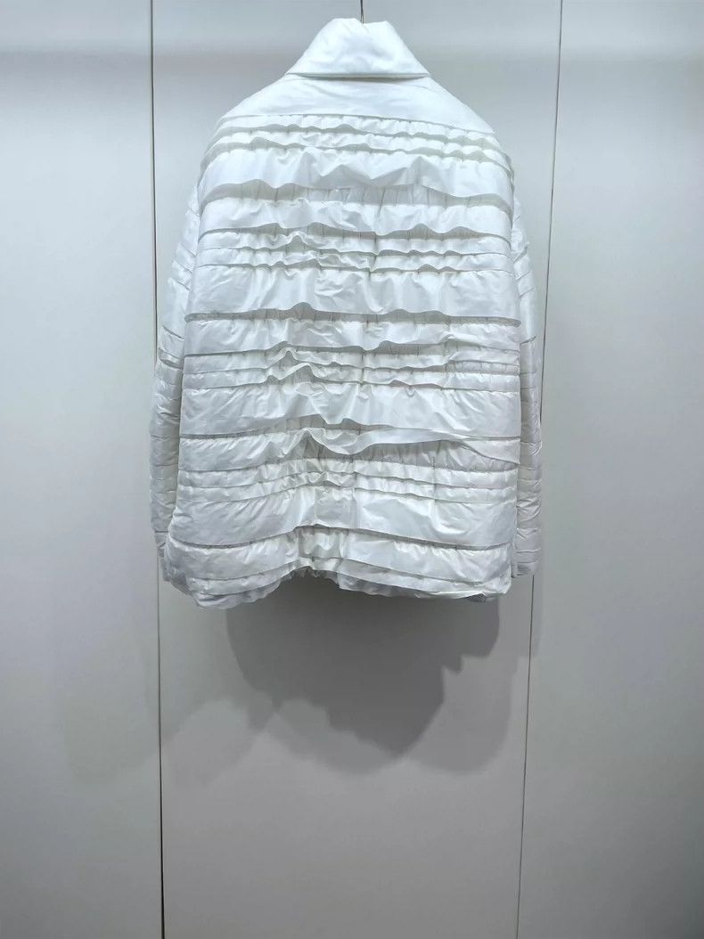 Chanel Chanel Snow Series Snow White Cotton jacket 2504-Nextarrow Size XS / US 0-2 / IT 36-38 - 2 Thumbnail