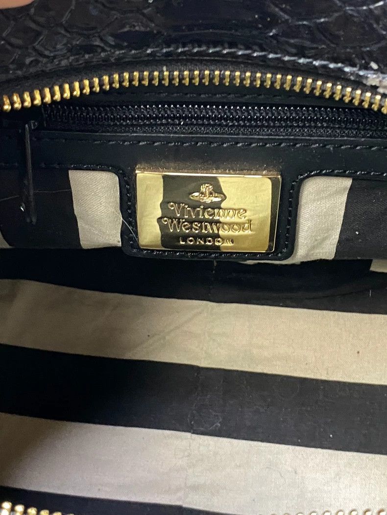 Vivienne Westwood vivienne westwood size os Alligator skin handbag, second-ha Size ONE SIZE - 7 Thumbnail