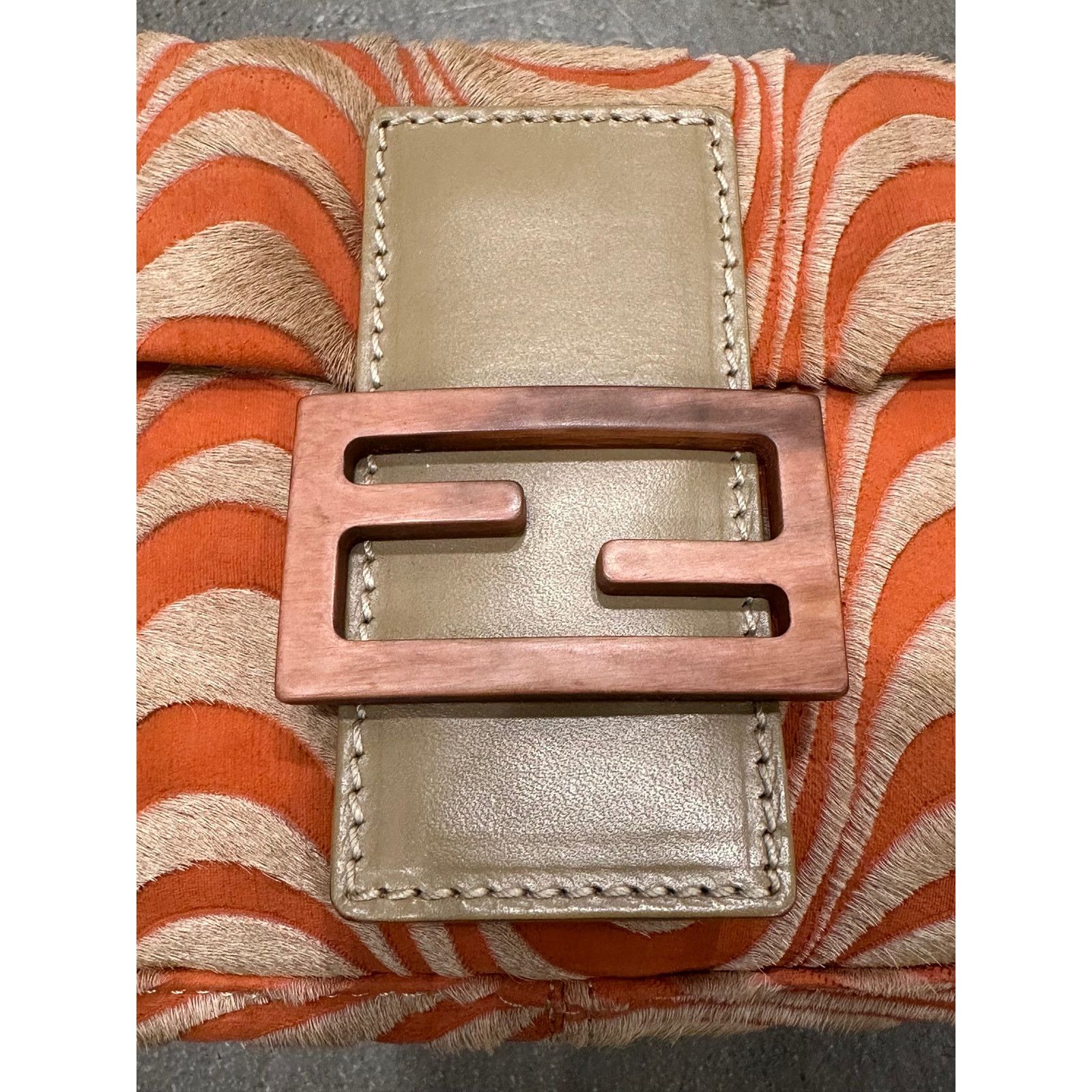 Fendi S/S2001 Fendi asymmetrical pony hair Baguette bag Size ONE SIZE - 9 Thumbnail