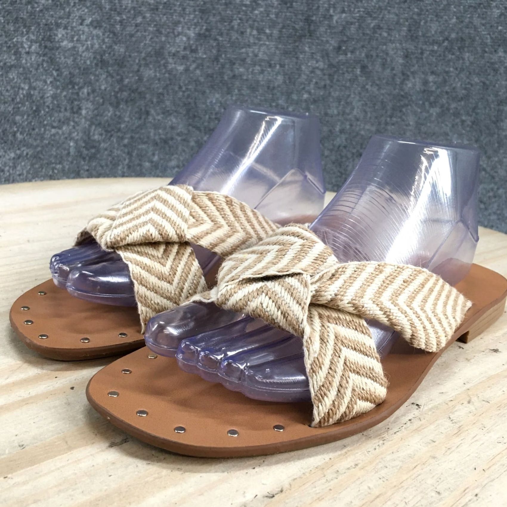 Vintage VINTAGE? No. Universal Thread Sandals Womens 8.5 Louise Chevron Print Slip On Slide Brown Size US 9 / IT 39 - 7 Thumbnail