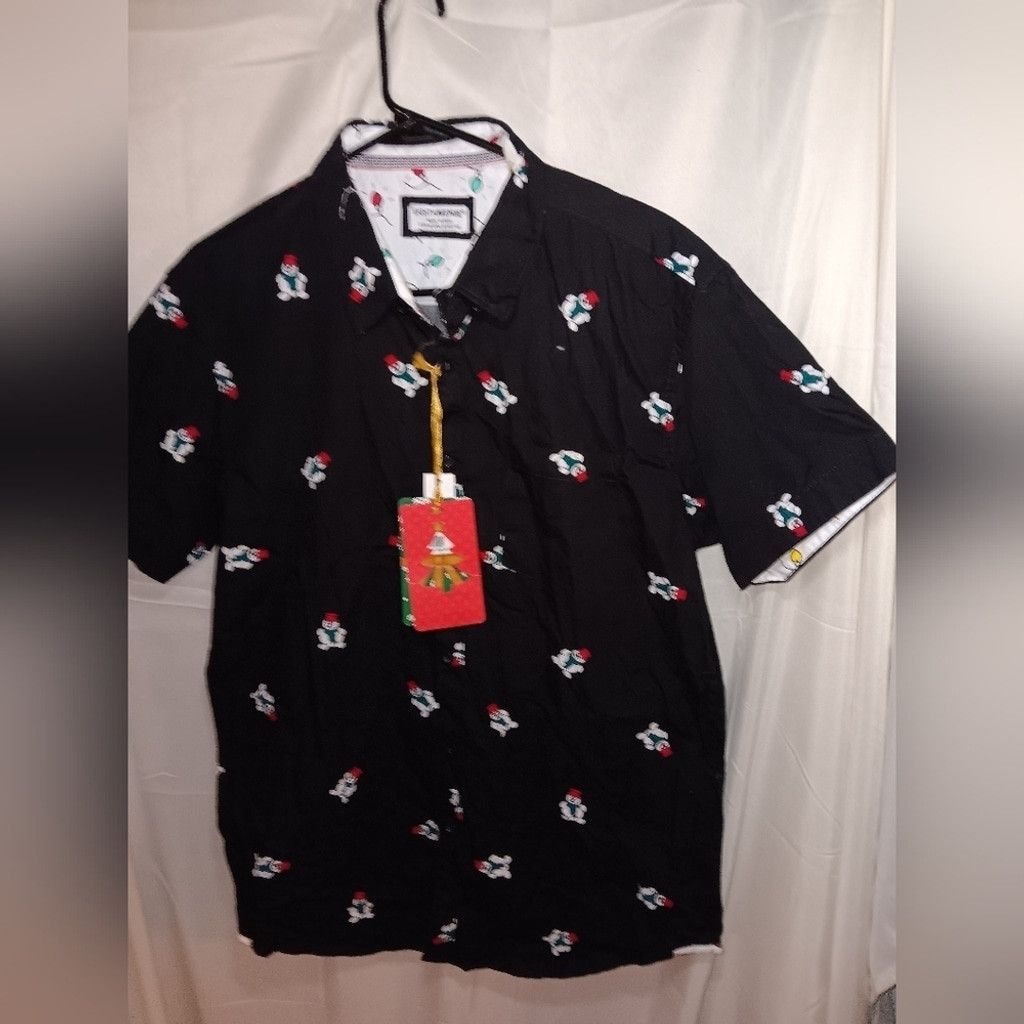 Eighth Avenue EighthAvenue, Christmas men's button front shirt, Med, nwt Size US M / EU 48-50 / 2 - 1 Thumbnail