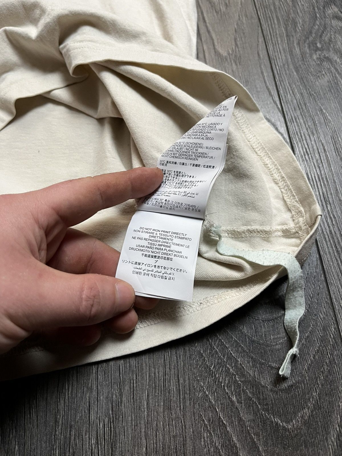 Off-White Off-White Floral Arrows Logo T-Shirt Cream/Beige Size L / US 10 / IT 46 - 13 Thumbnail