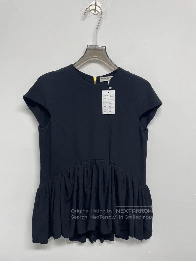 Balenciaga Balenciaga Ruffled Hem Top, Black, Size 36 Size XS / US 0-2 / IT 36-38 - 1 Thumbnail