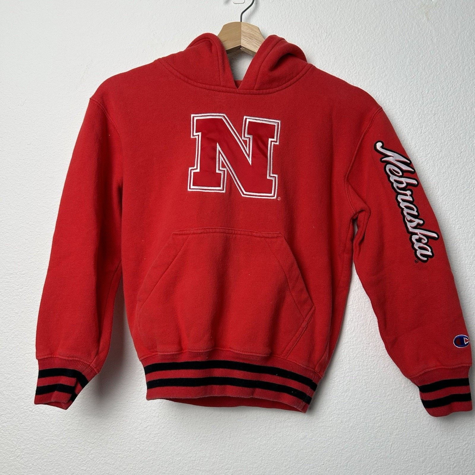 Champion Champion Nebraska Huskers Striped Trim Hoodie Youth M Size US M / EU 48-50 / 2 - 1 Thumbnail