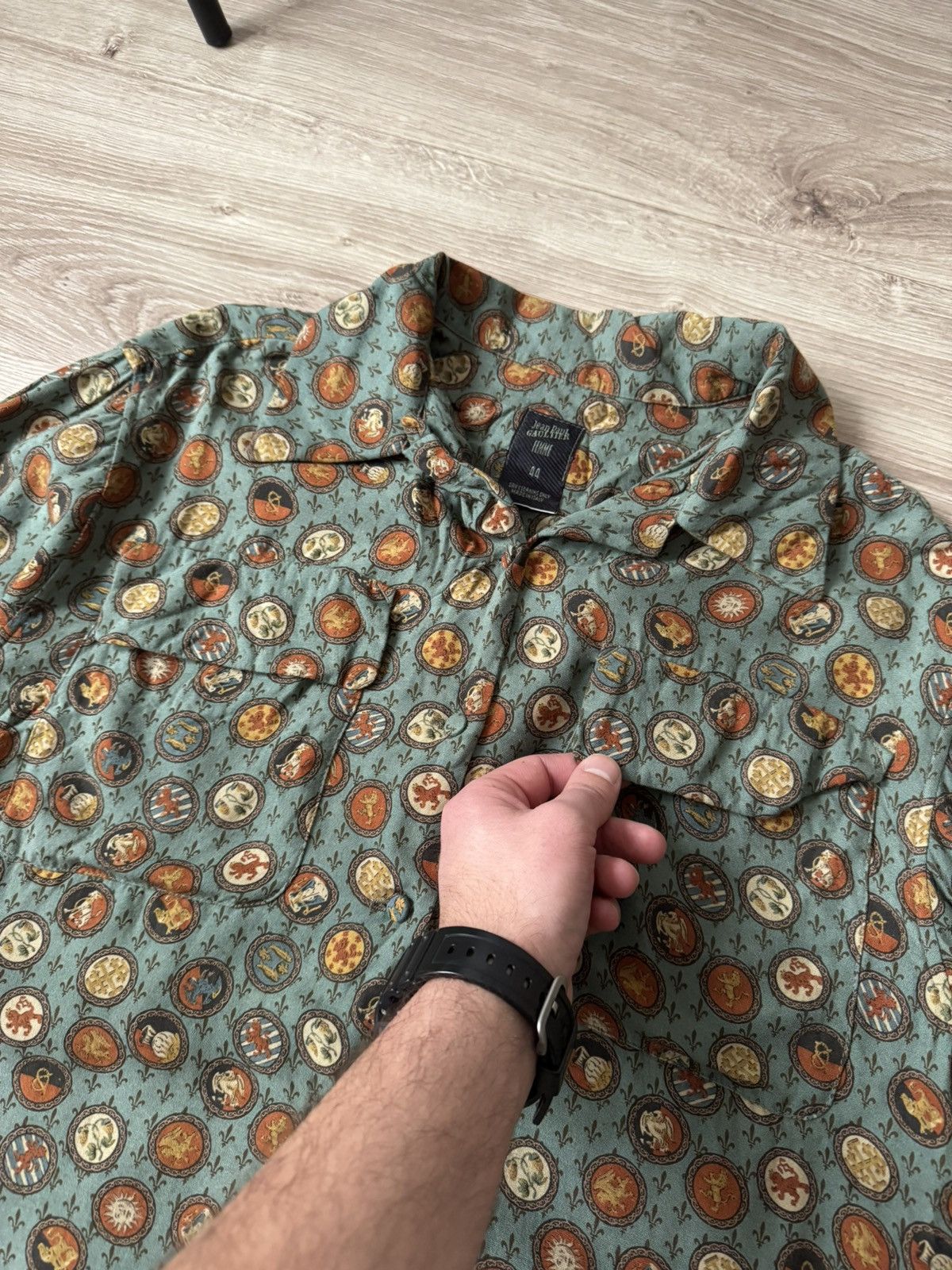 Jean Paul Gaultier Vintage 1991 Jean Paul Gaultier Print Buuton Up Shirt RARE Size L / US 10 / IT 46 - 5 Thumbnail