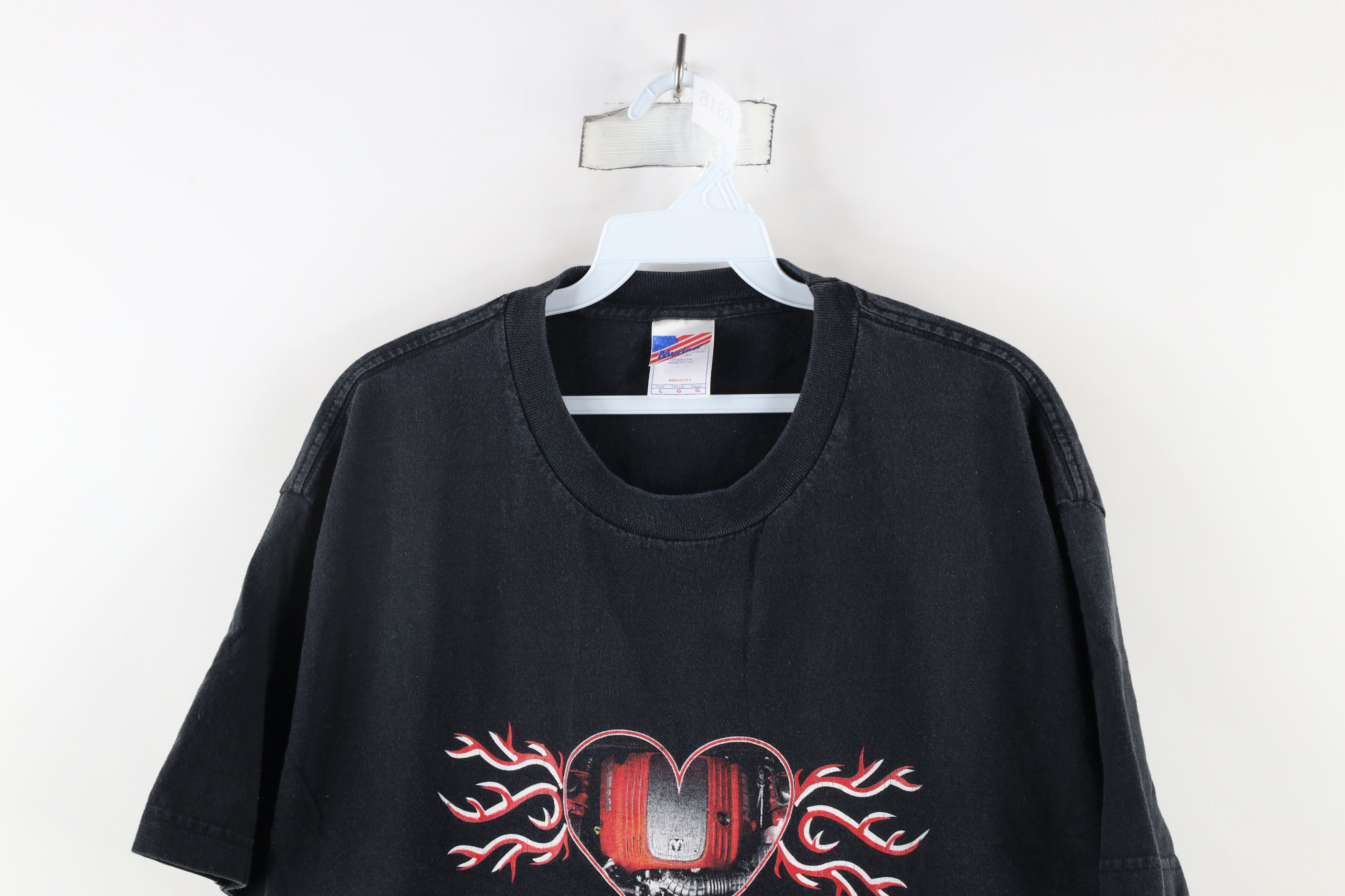 Vintage Vintage Y2K Hemi Heart Tribal Short Sleeve T-Shirt Black Size US L / EU 52-54 / 3 - 2 Thumbnail