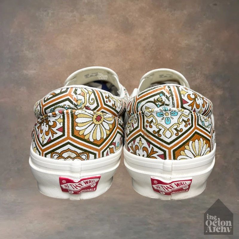 Kith × Vans Kith x Vans Classic Slip-On Brown Moroccan Pattern Size US 10 / EU 43 - 4 Thumbnail