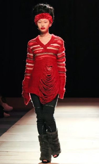 Nozomi Ishiguro Nozomi Ishiguro AW11 Runway Distressed Knit Long Sleeve Size XL / US 12-14 / IT 48-50 - 1 Thumbnail