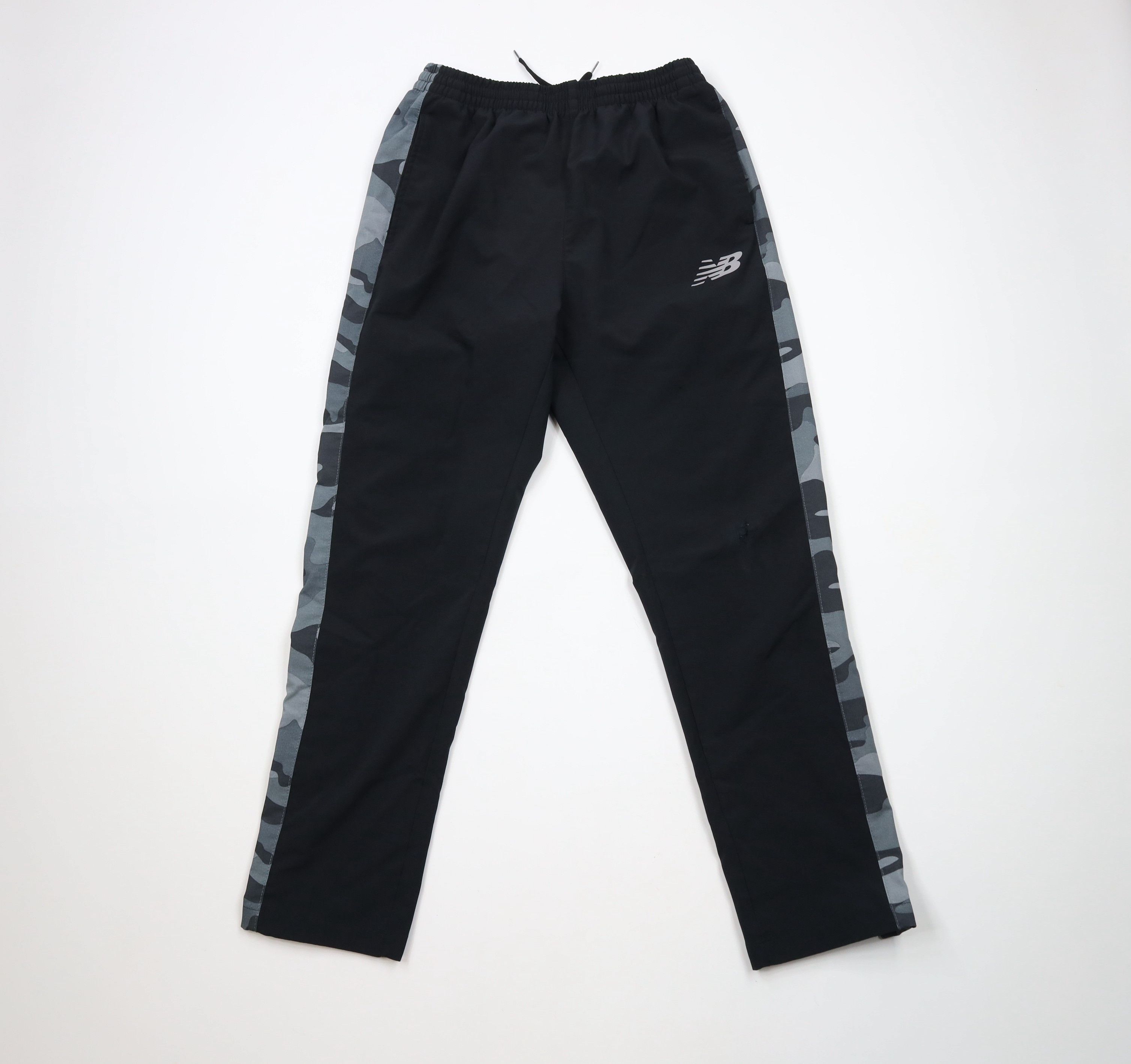 New Balance × Vintage Vintage New Balance Reflective Logo Camouflage Pants Black Size US 36 / EU 52 - 1 Thumbnail