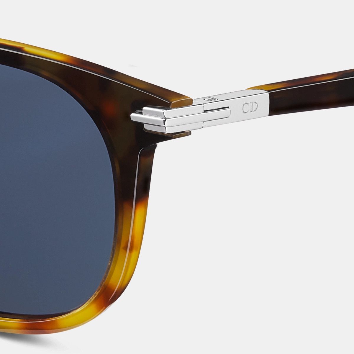 Dior o1bcso1str0126 Size: OS/Blacksuit S12i Bioacetate in Brown Size ONE SIZE - 4 Thumbnail