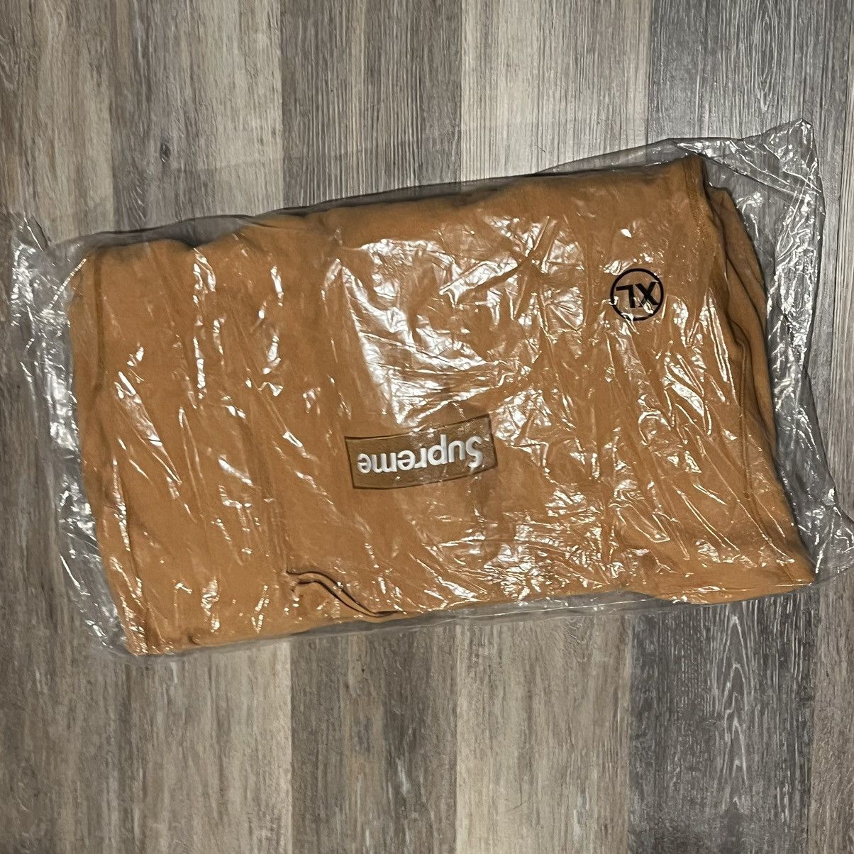 Supreme Supreme Mustard Box logo hoodie xl 2021 Size US XL / EU 56 / 4 - 7 Thumbnail
