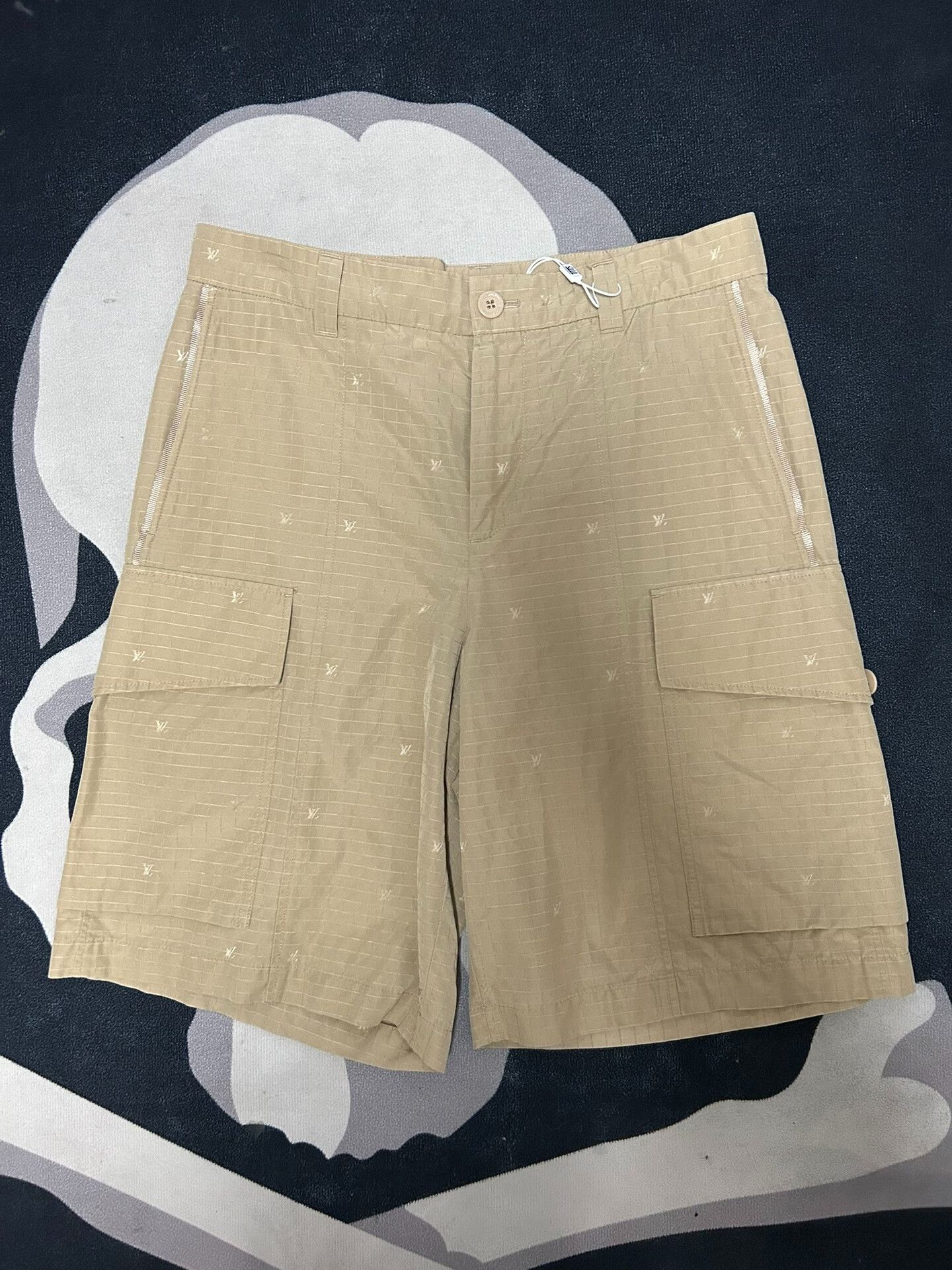 Louis Vuitton Louis Vuitton Casual Cargo Shorts Size US 30 / EU 46 - 1 Thumbnail