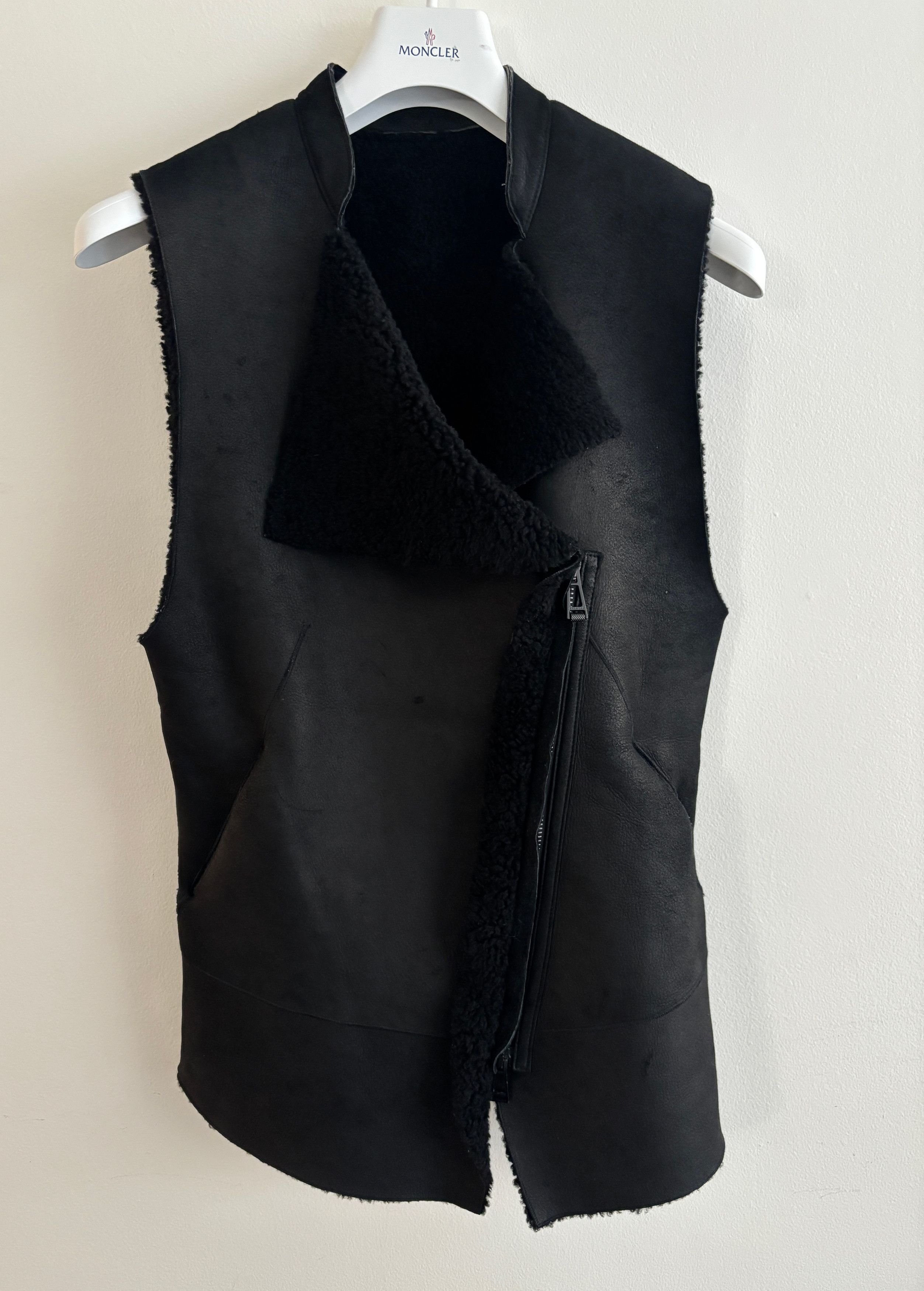 Belstaff $1200 Black Leather Shearling/ Sheepskin Vest - Small Size S / US 4 / IT 40 - 1 Thumbnail