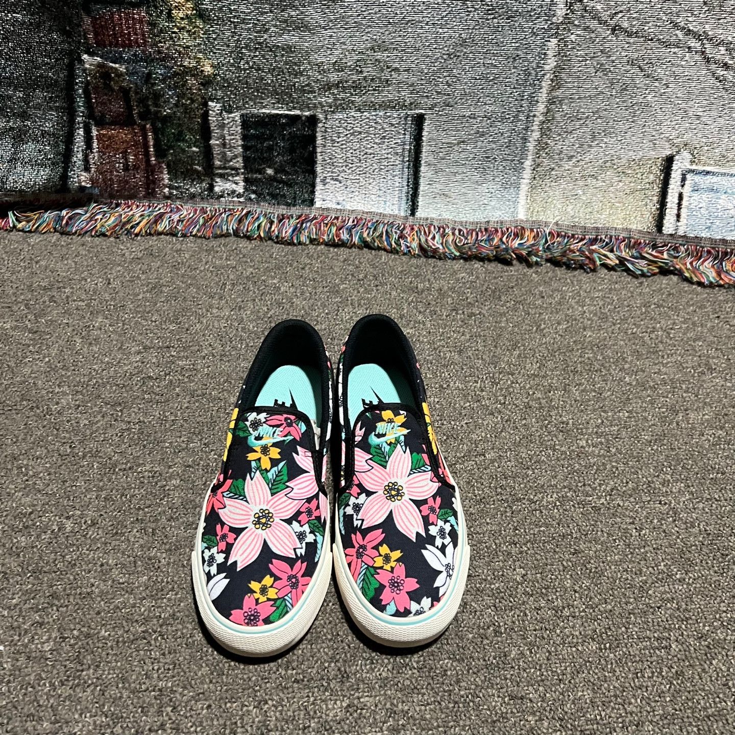 Nike Nike TOKI Aloha Floral Canvas Slip on 6 Grailed