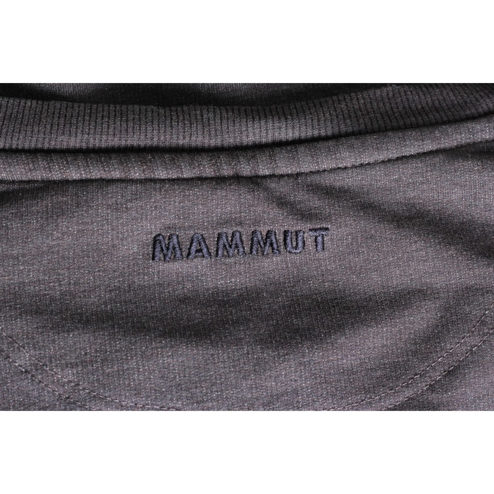Mammut MAMMUT Pullover Crew Sweatshirt Men Size L Grey Logo All Seasons Breathing Walk/Designer Modern Shirt Regular Fit Size US L / EU 52-54 / 3 - 4 Thumbnail