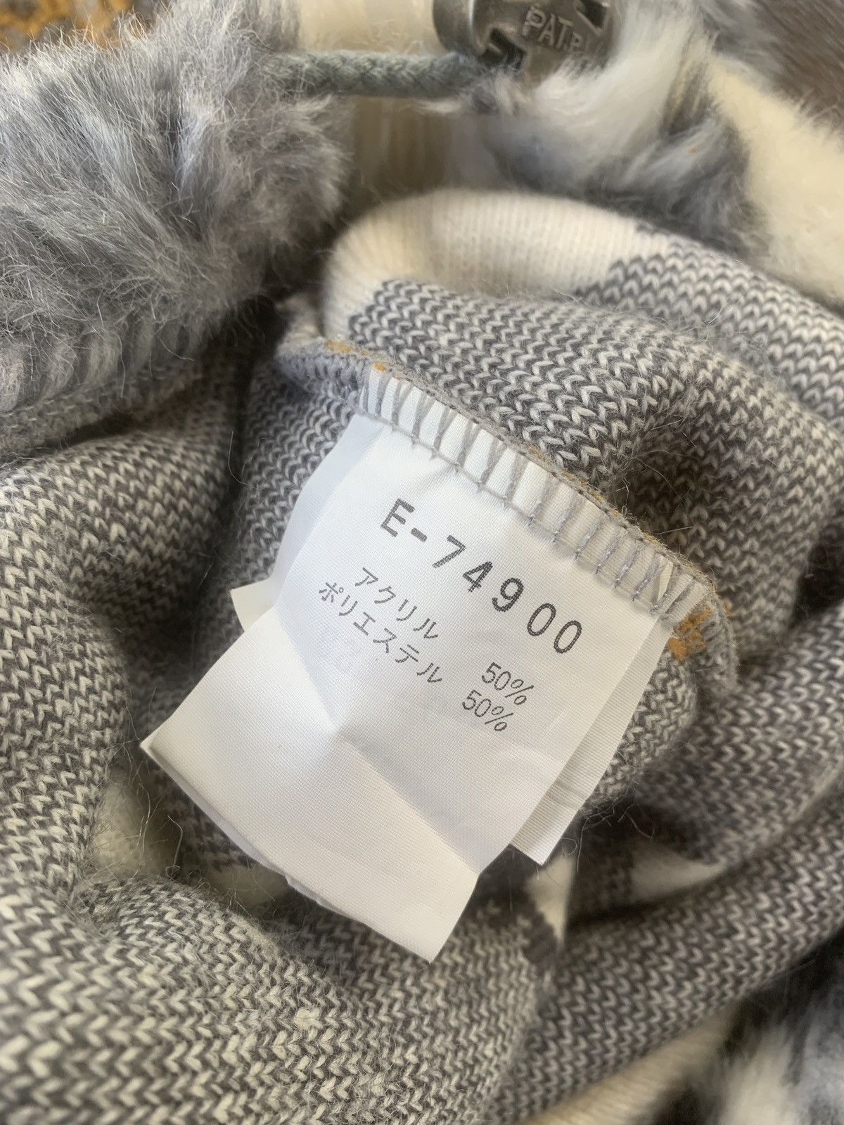 Ellesse × Goldwin × Vintage Vintage Ellesse Italy polar bear fur fleece turtle neck Size US L / EU 52-54 / 3 - 5 Thumbnail