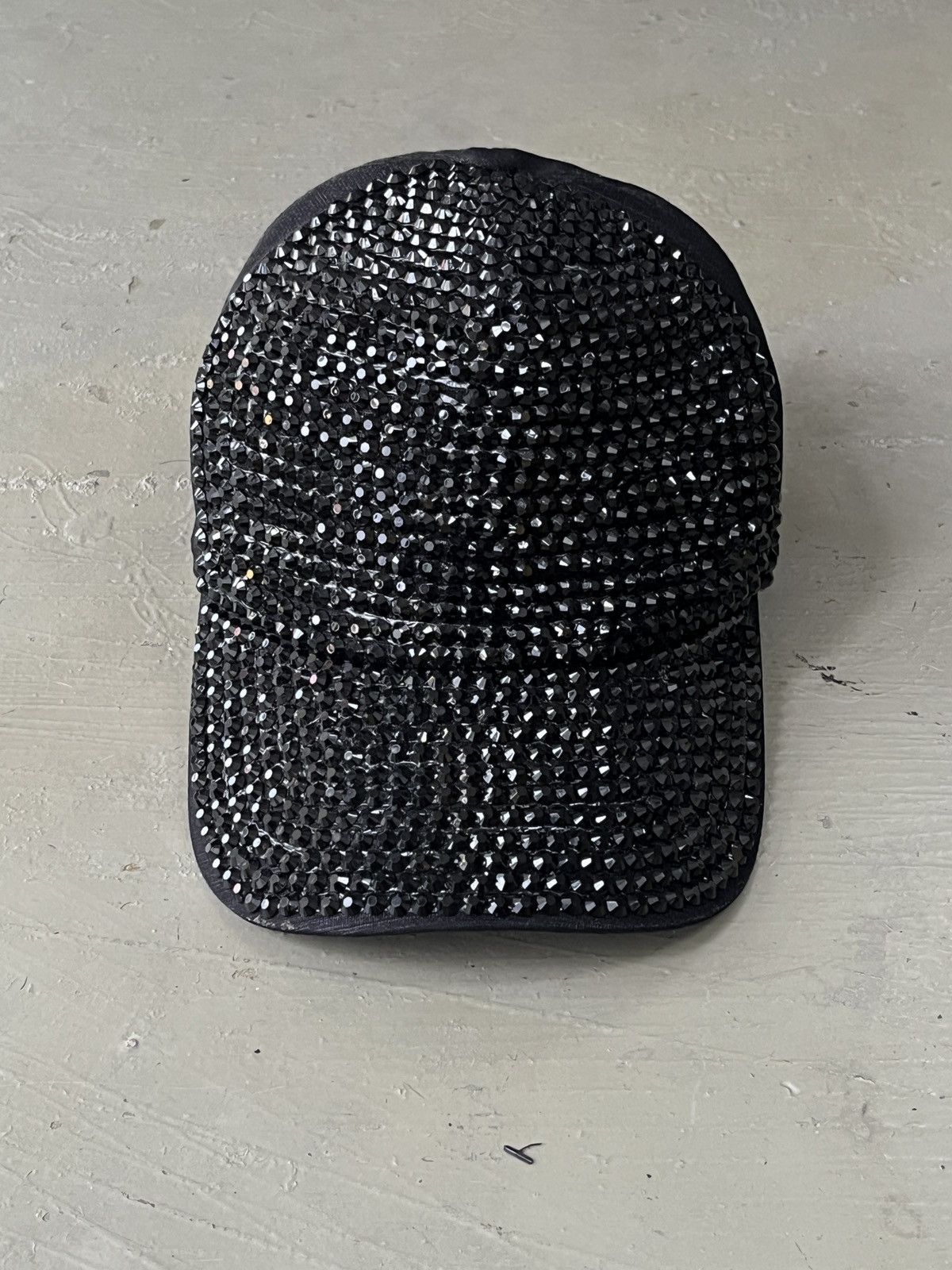 KMRii No ID Studded Swarovski Cap Inspired by Roen Mastermind Size ONE SIZE - 1 Thumbnail