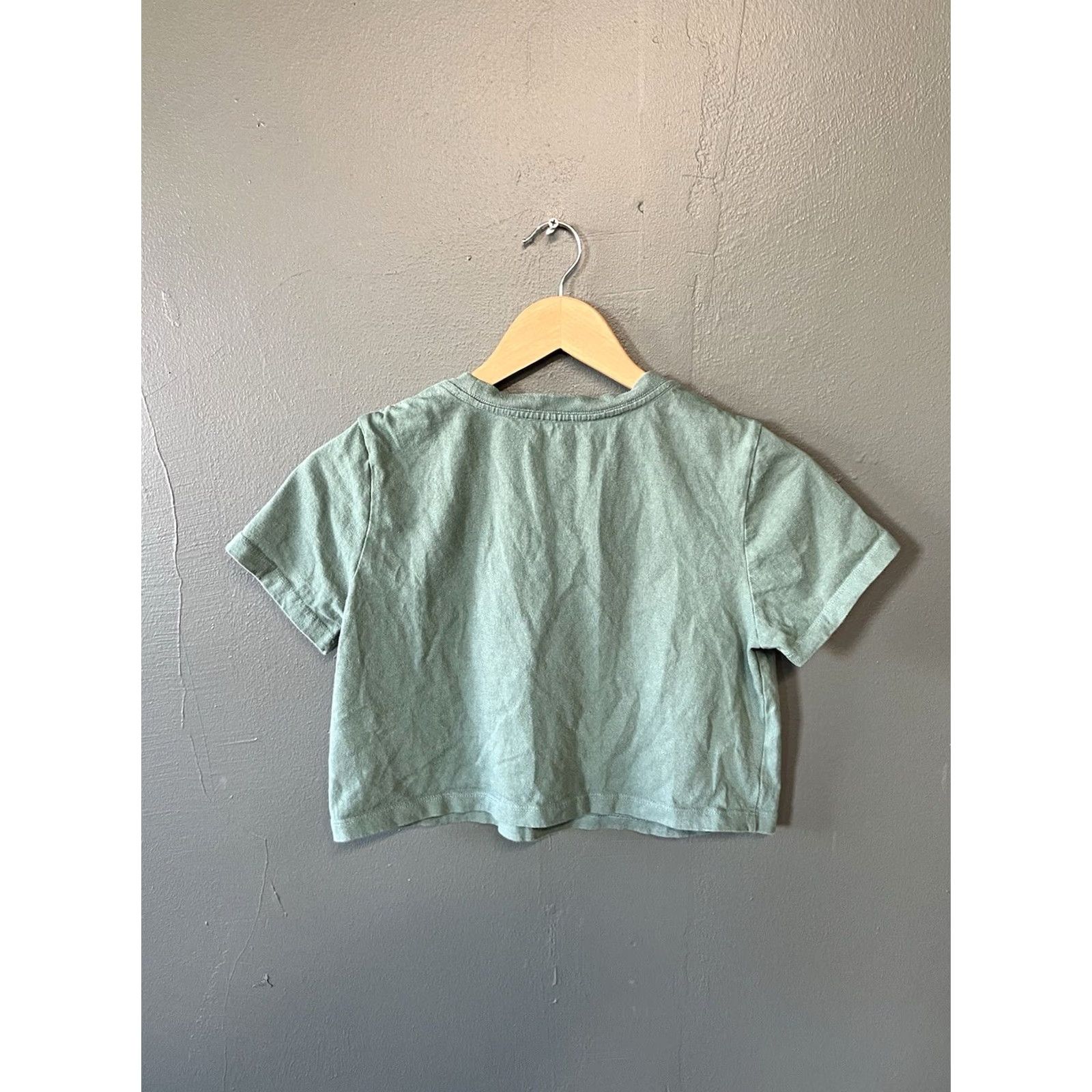 Urban Outfitters Urban Outfitters T-Shirt Womens Short Sleeve Crop Top XS Green Size XS / US 0-2 / IT 36-38 - 2 Thumbnail