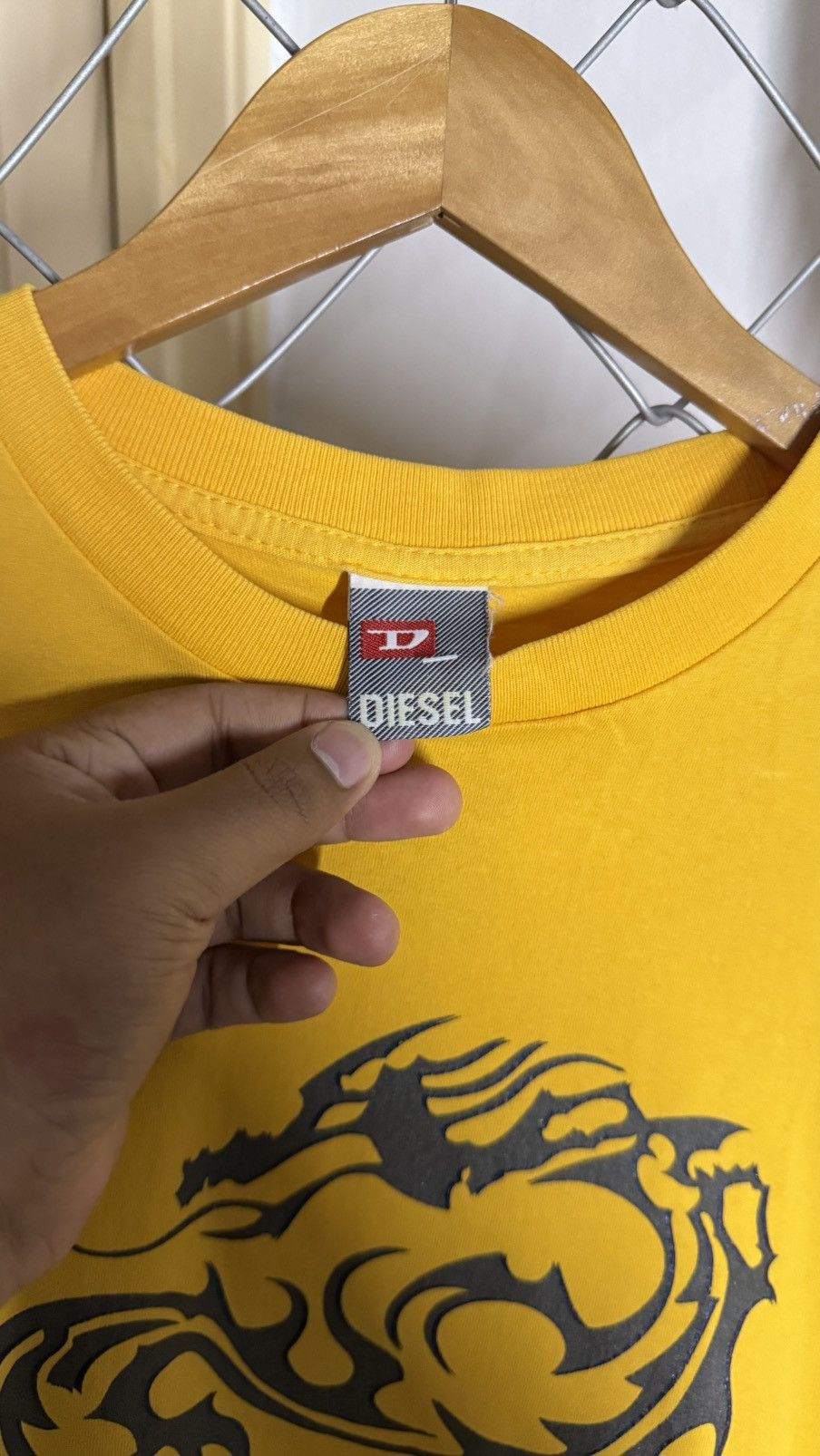 Diesel VINTAGE Y2K DIESEL TRIBAL DRAGON STYLE CROP T-SHIRT Size US L / EU 52-54 / 3 - 10 Thumbnail