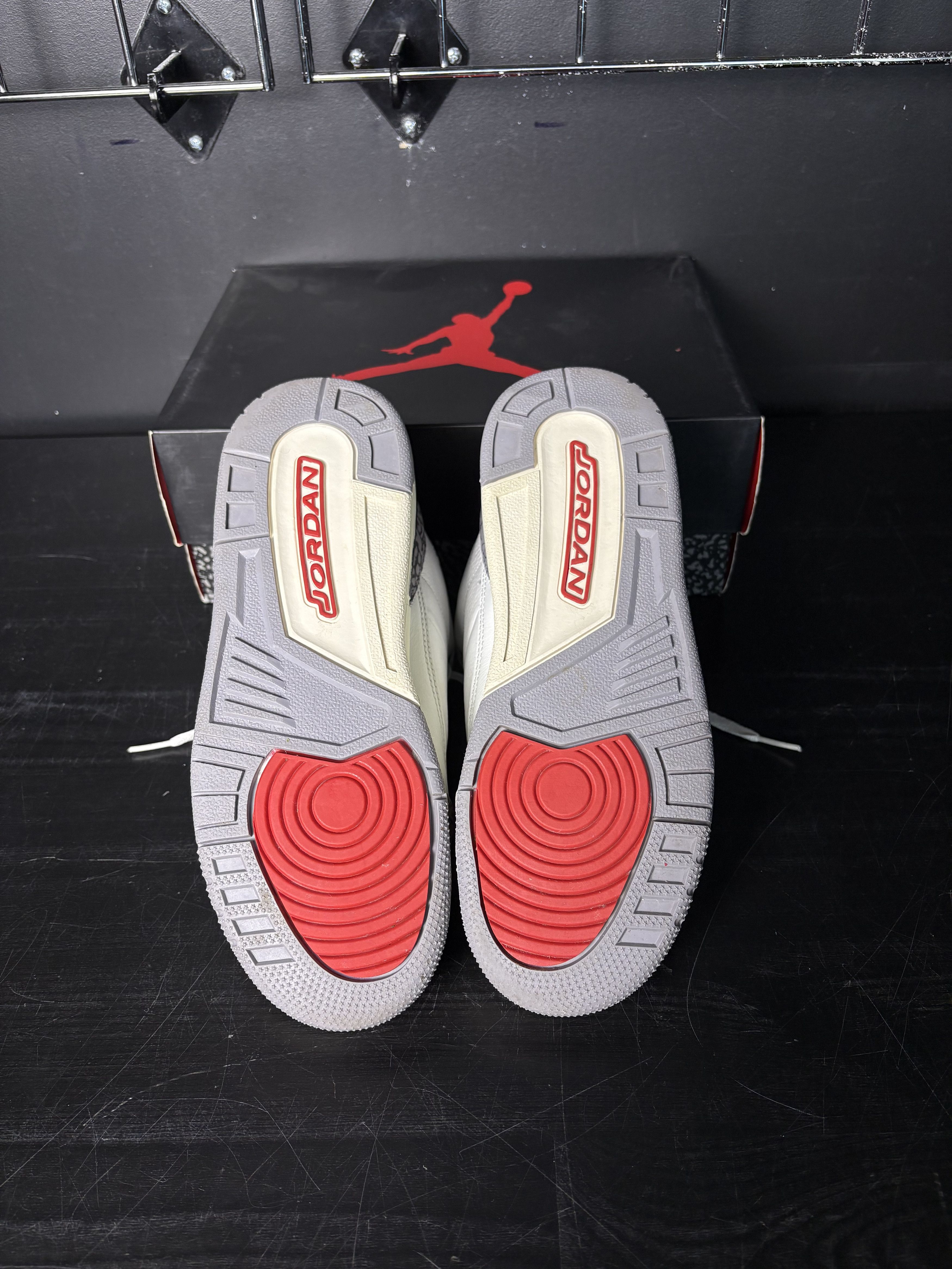 Nike Air Jordan 3 Retro "White Cement Reimagined" (GS) **PRE-OWNED** Size US 7 / EU 40 - 5 Thumbnail