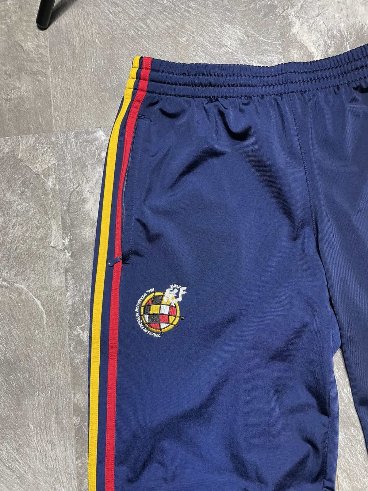 Adidas Vintage 90s Adidas Spain National Team Football Track Suit Size US L / EU 52-54 / 3 - 12 Thumbnail
