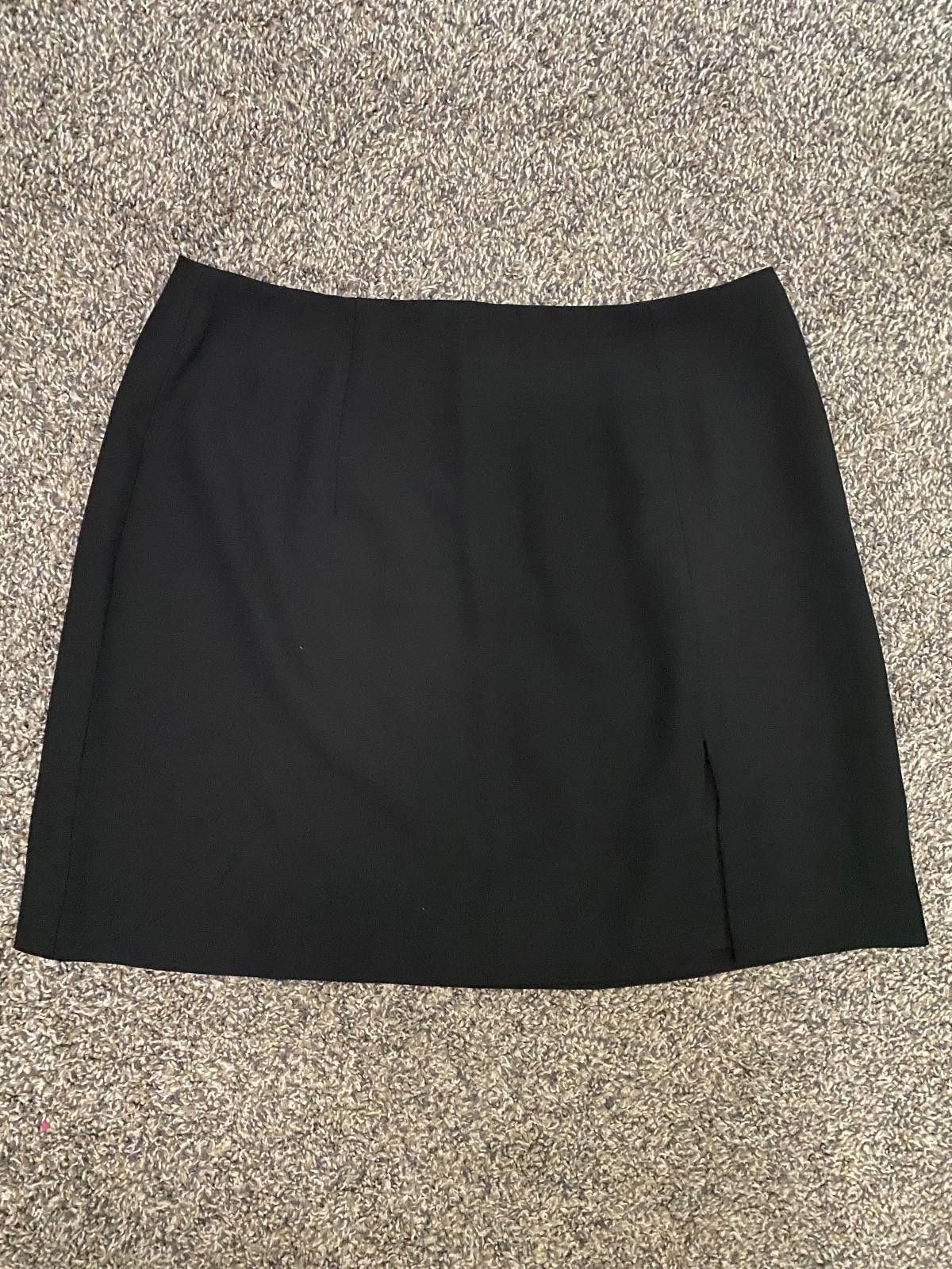 Lulus LULUS High-Rise Skirt in Black (SMALL) Size 28" / US 6 / IT 42 - 8 Thumbnail