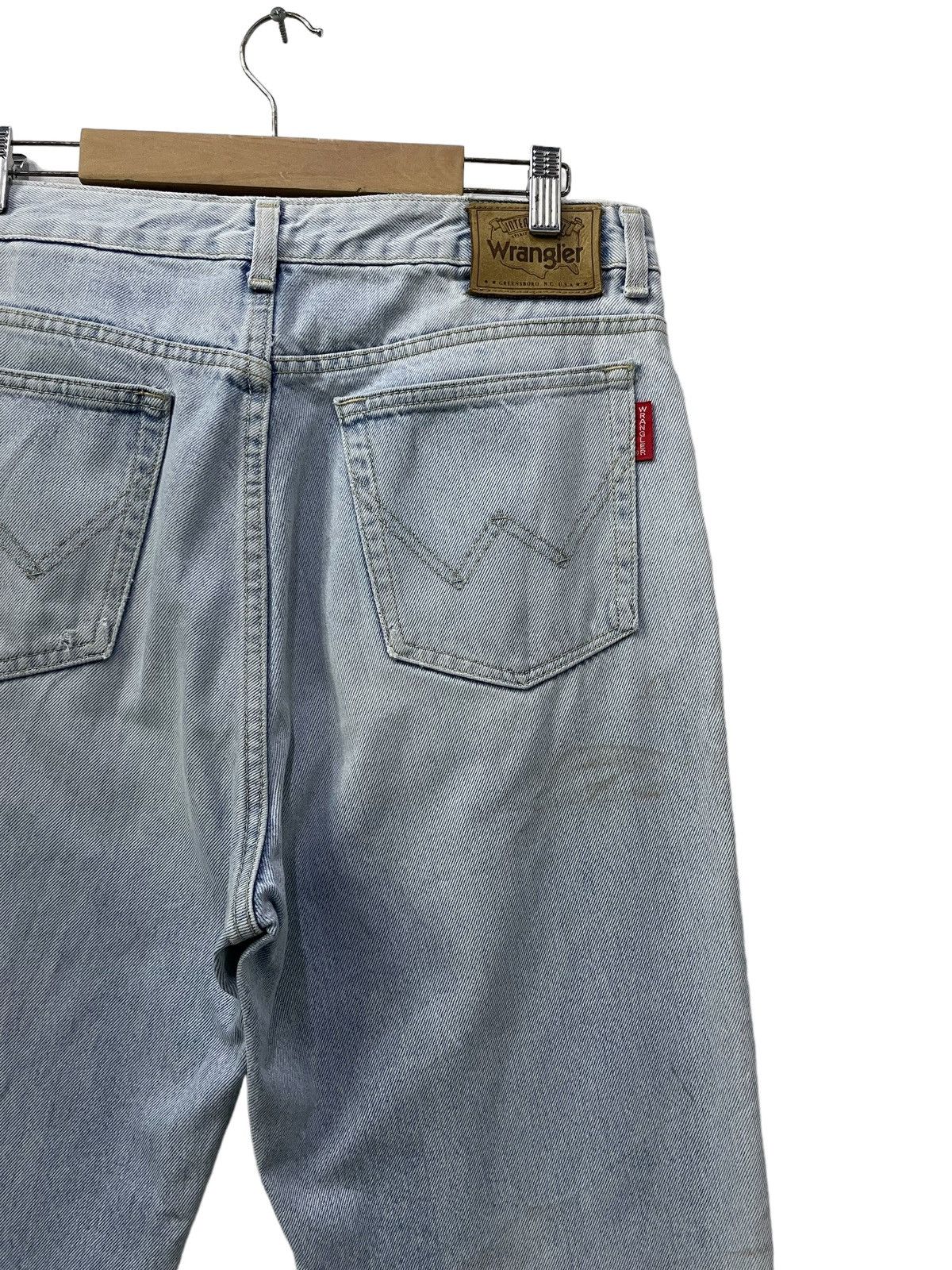 Vintage 90s Wrangler light Wash Denim Pants