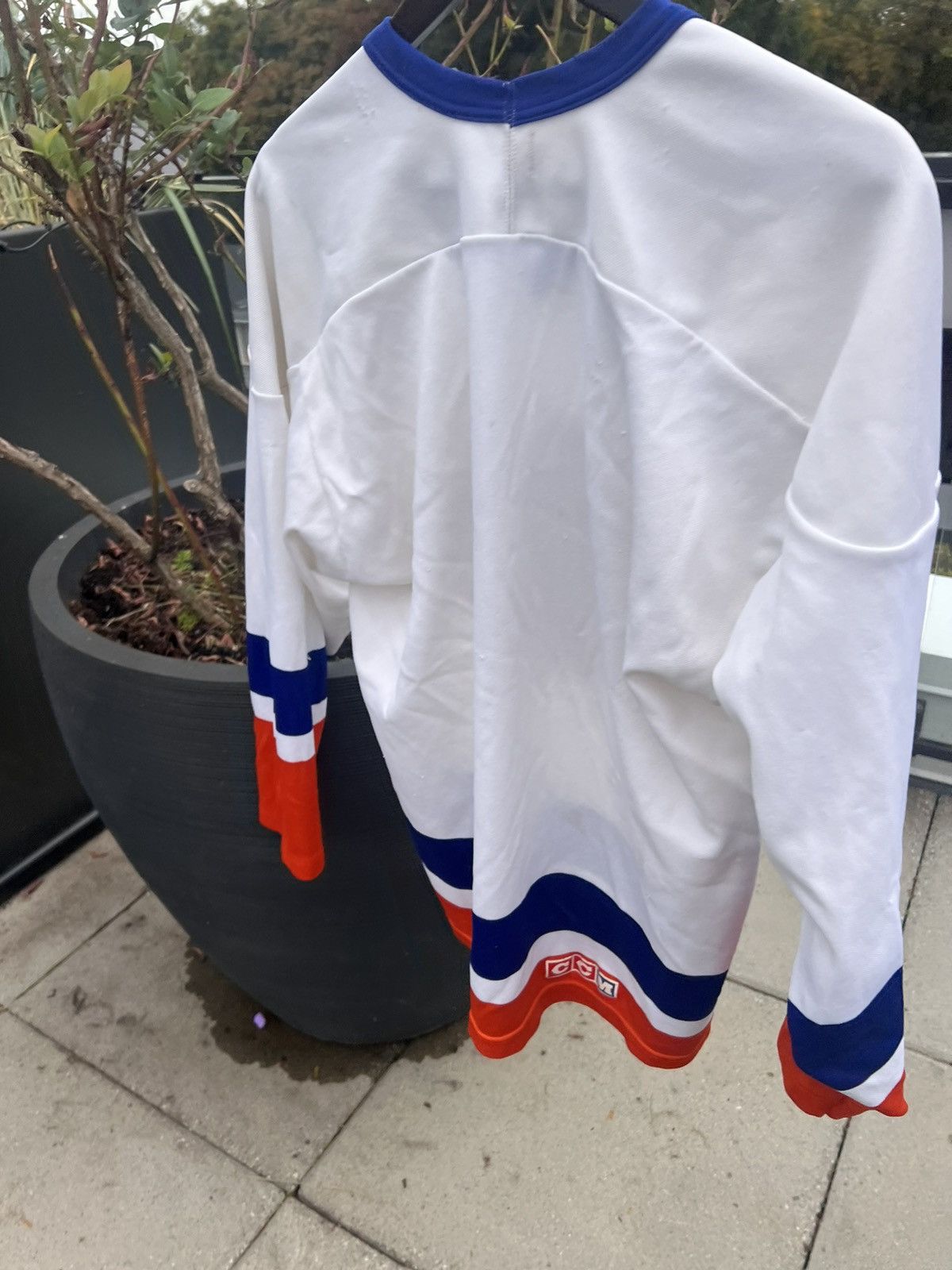 Ccm × Vintage Vintage New York Islanders Hockey Jersey CCM 80s 90s Size US L / EU 52-54 / 3 - 6 Thumbnail