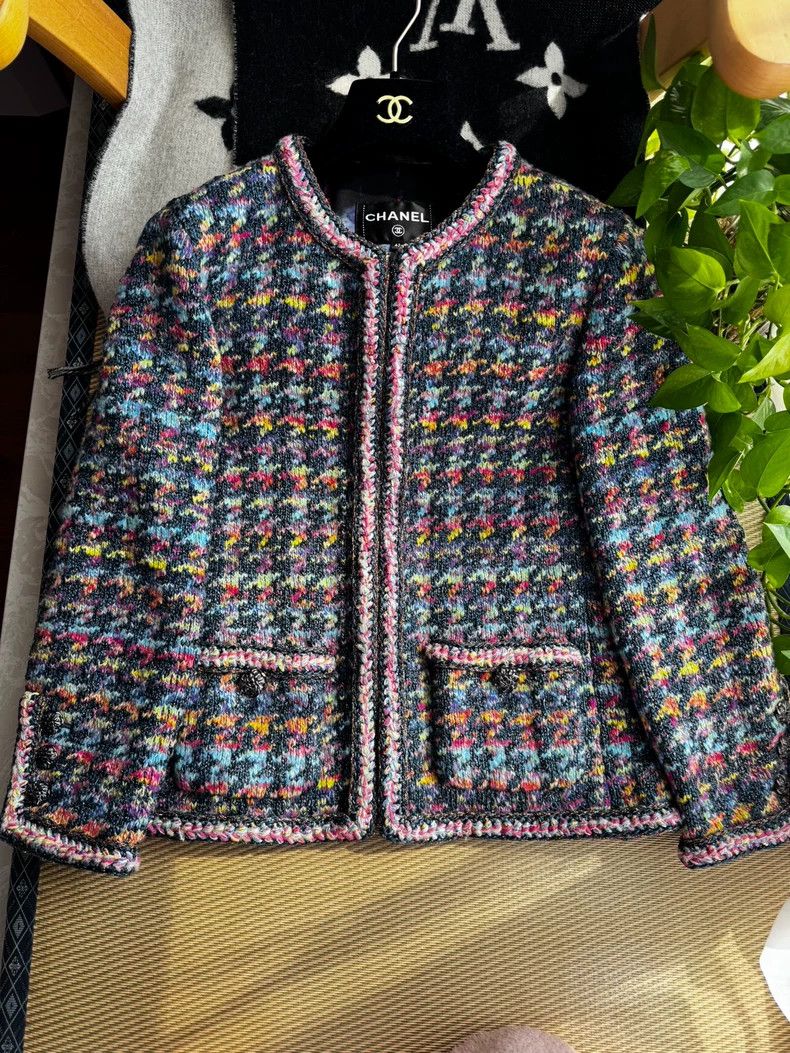 Chanel Chanel 20 high-end handicraft workshop rainbow tweed Kangpe Size M / US 6-8 / IT 42-44 - 1 Thumbnail