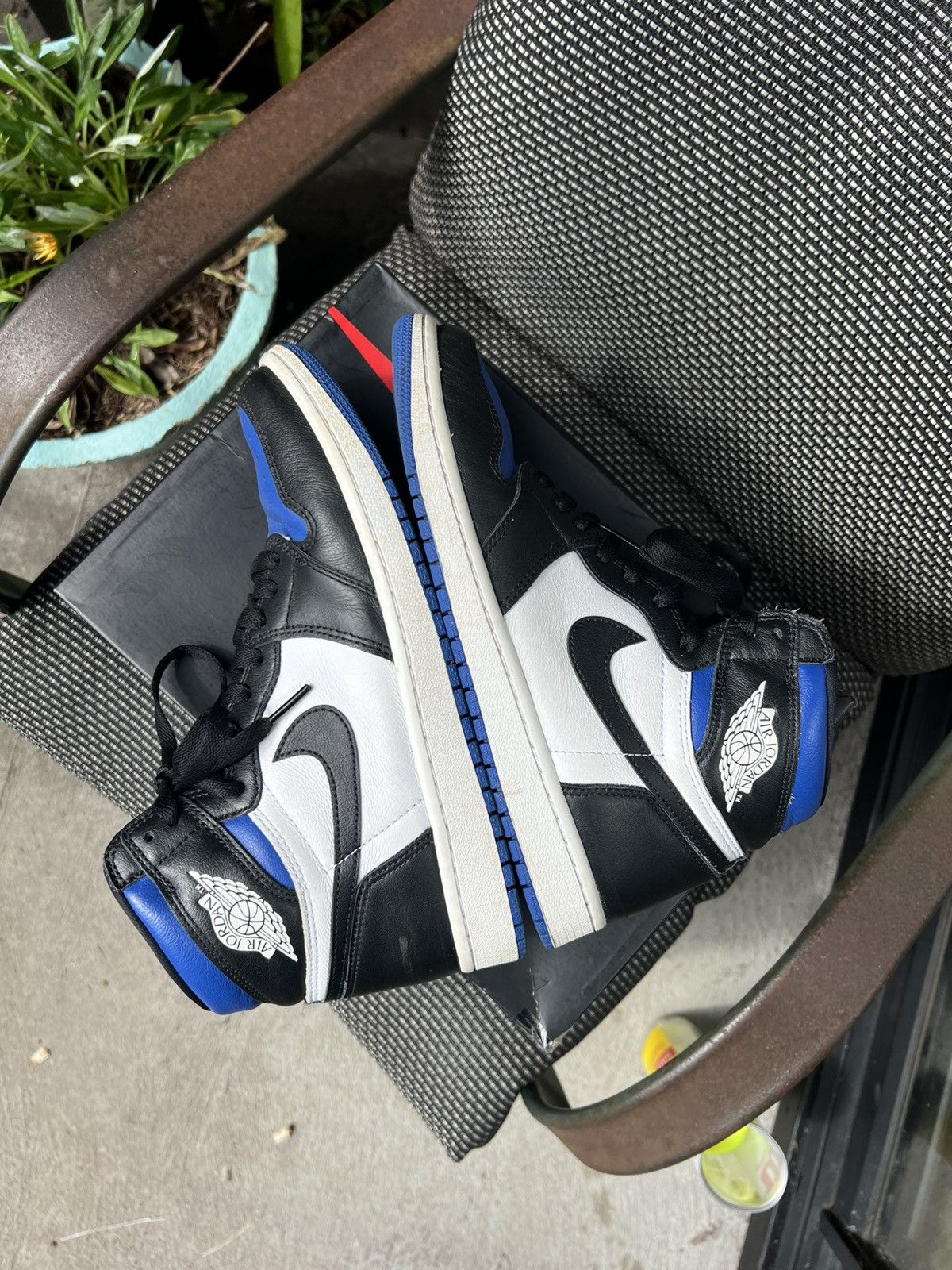Jordan Brand Air Jordan 1 High Royal Toe Size US 9 / EU 42 - 4 Thumbnail