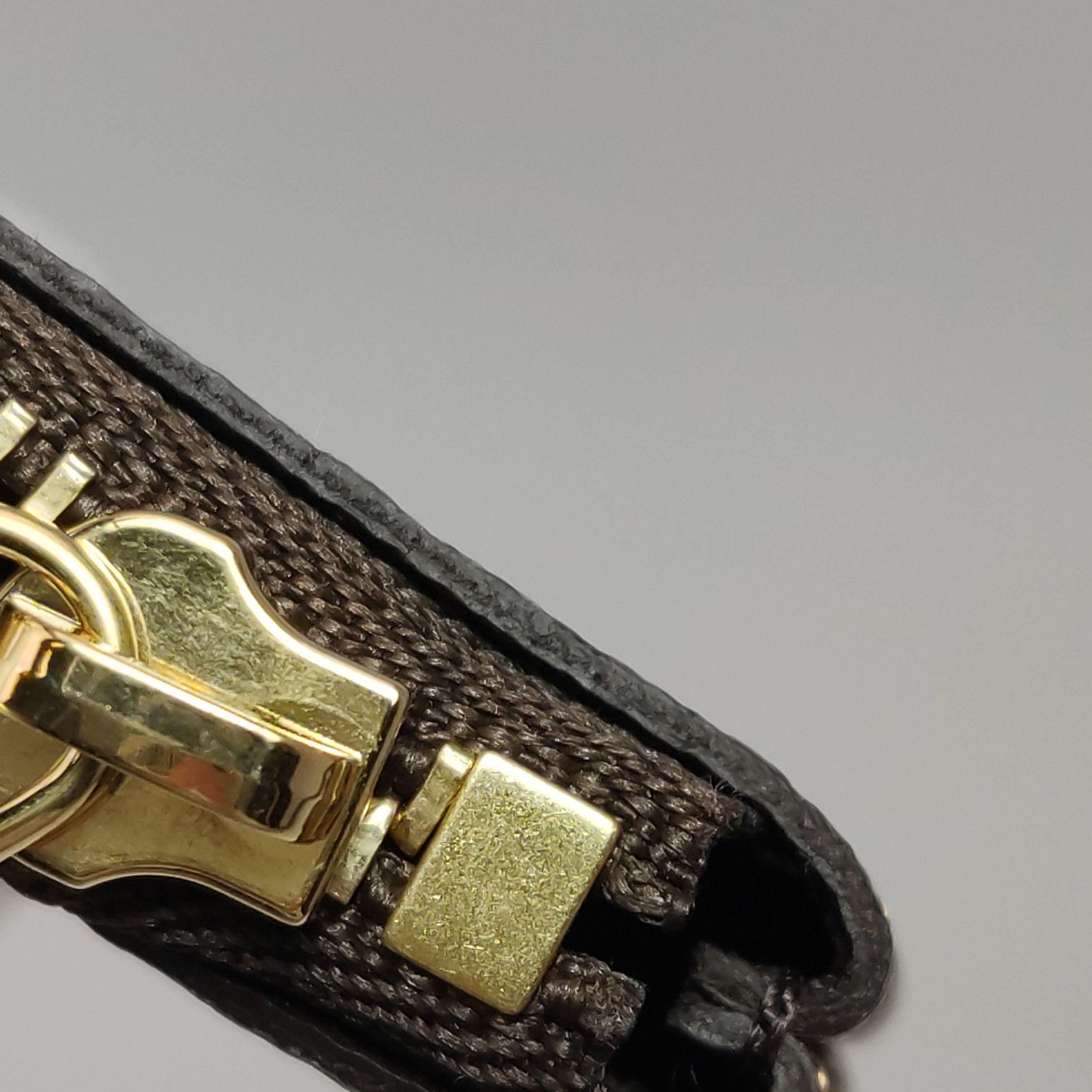Louis Vuitton Louis Vuitton (LV) Checkerboard Zip Coin Purse -y2506 Size ONE SIZE - 9 Thumbnail