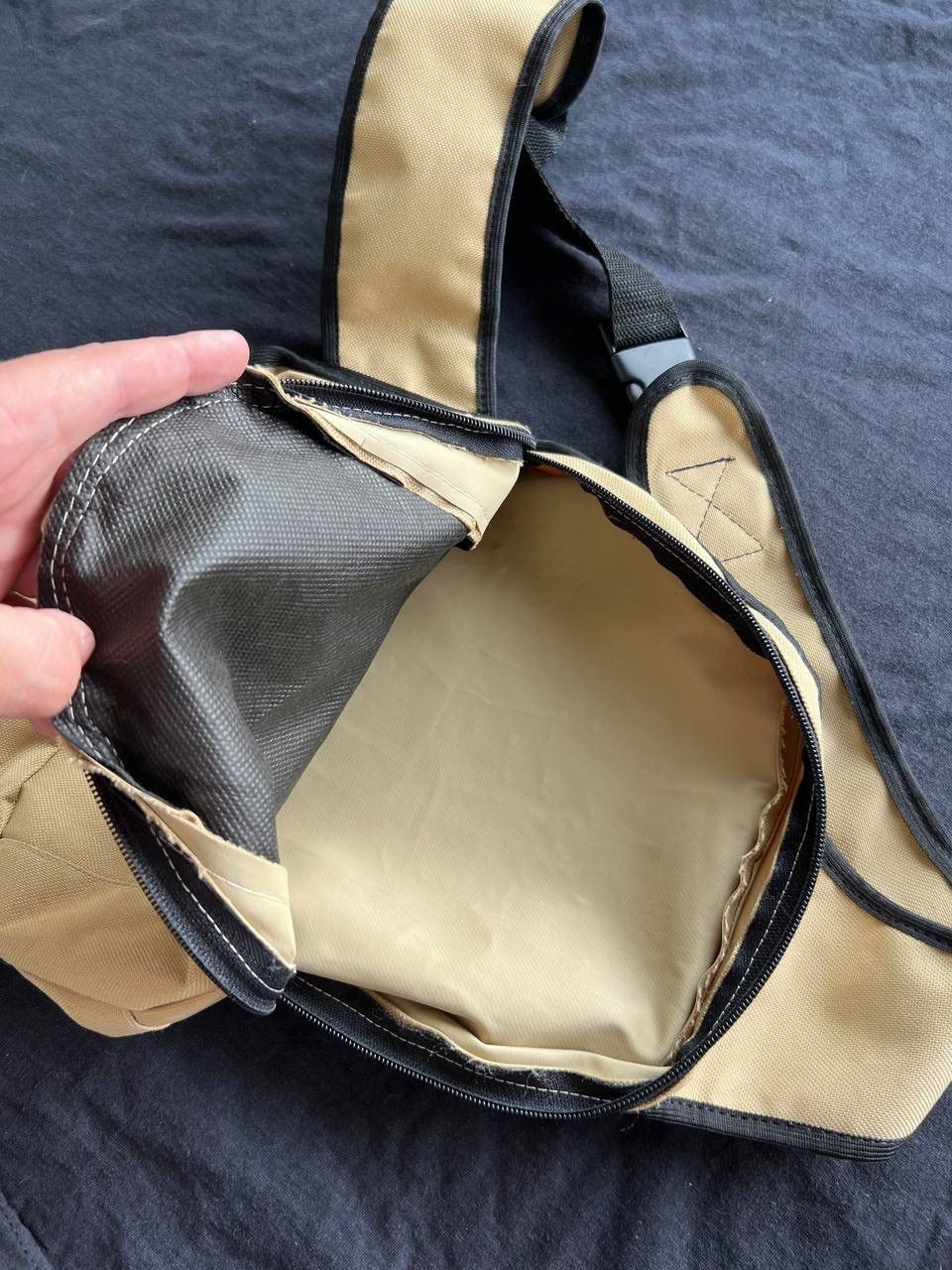 Apple × Designer × Vintage Vintage 90s IBM Computers NewVista Technican 1999 Sling Bag Size ONE SIZE - 5 Thumbnail