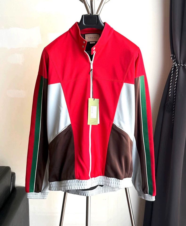 Gucci Zippered silhouette jacket