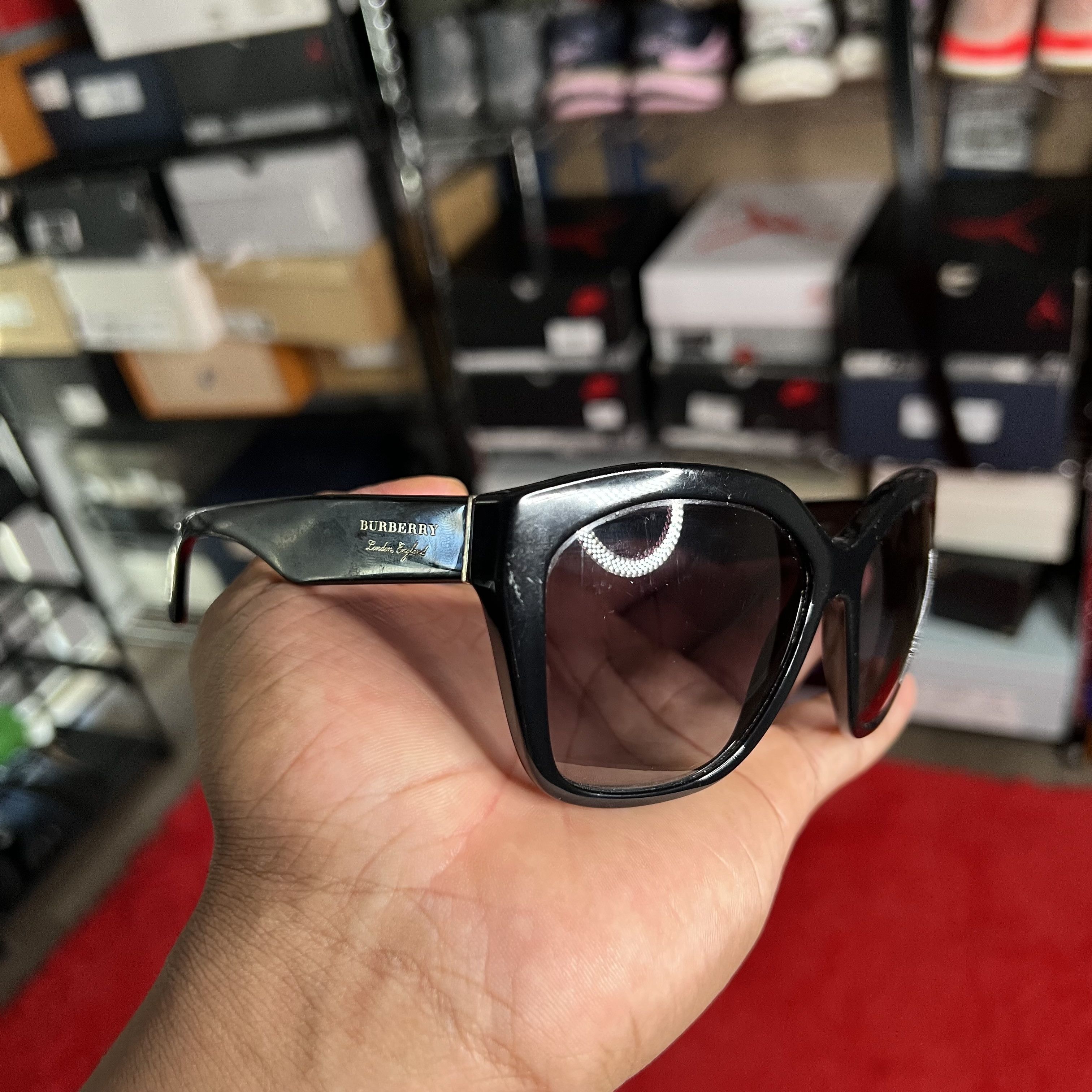 Burberry Burberry Sunglasses Size ONE SIZE - 1 Thumbnail