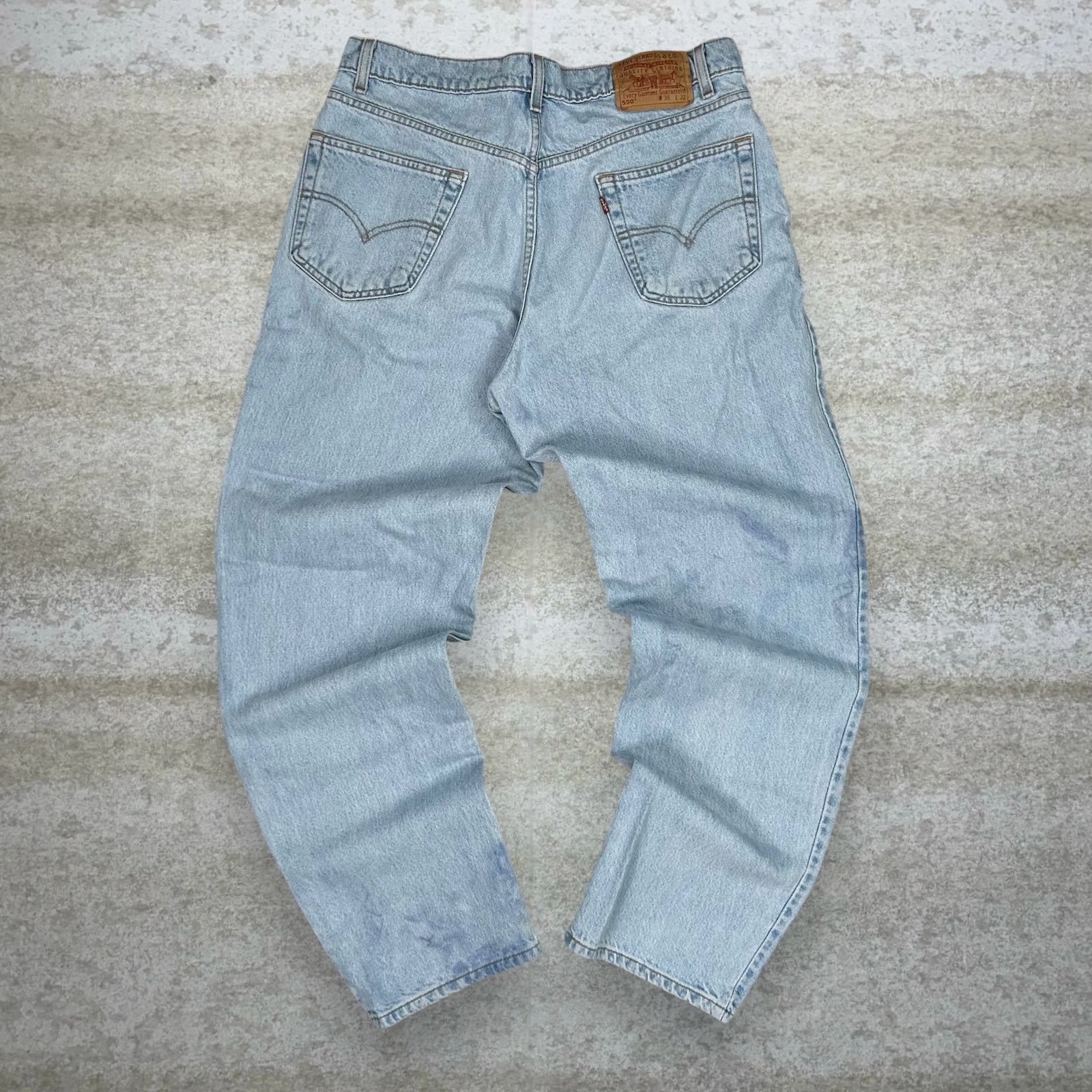 Levi's Vintage 90s Levis Jeans 550 36x32 Relaxed Light Wash Denim Size US 36 / EU 52 - 1 Thumbnail