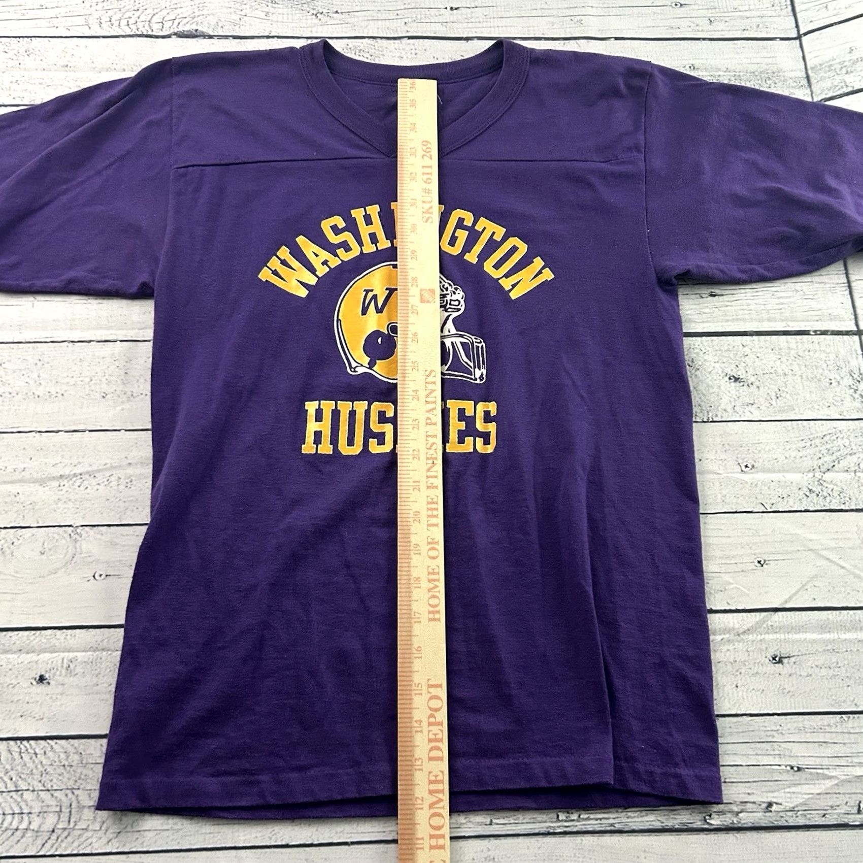 Vintage Vintage Washington Huskies Short Sleeve V Neck T Shirt Men's M Purple Size US M / EU 48-50 / 2 - 4 Thumbnail