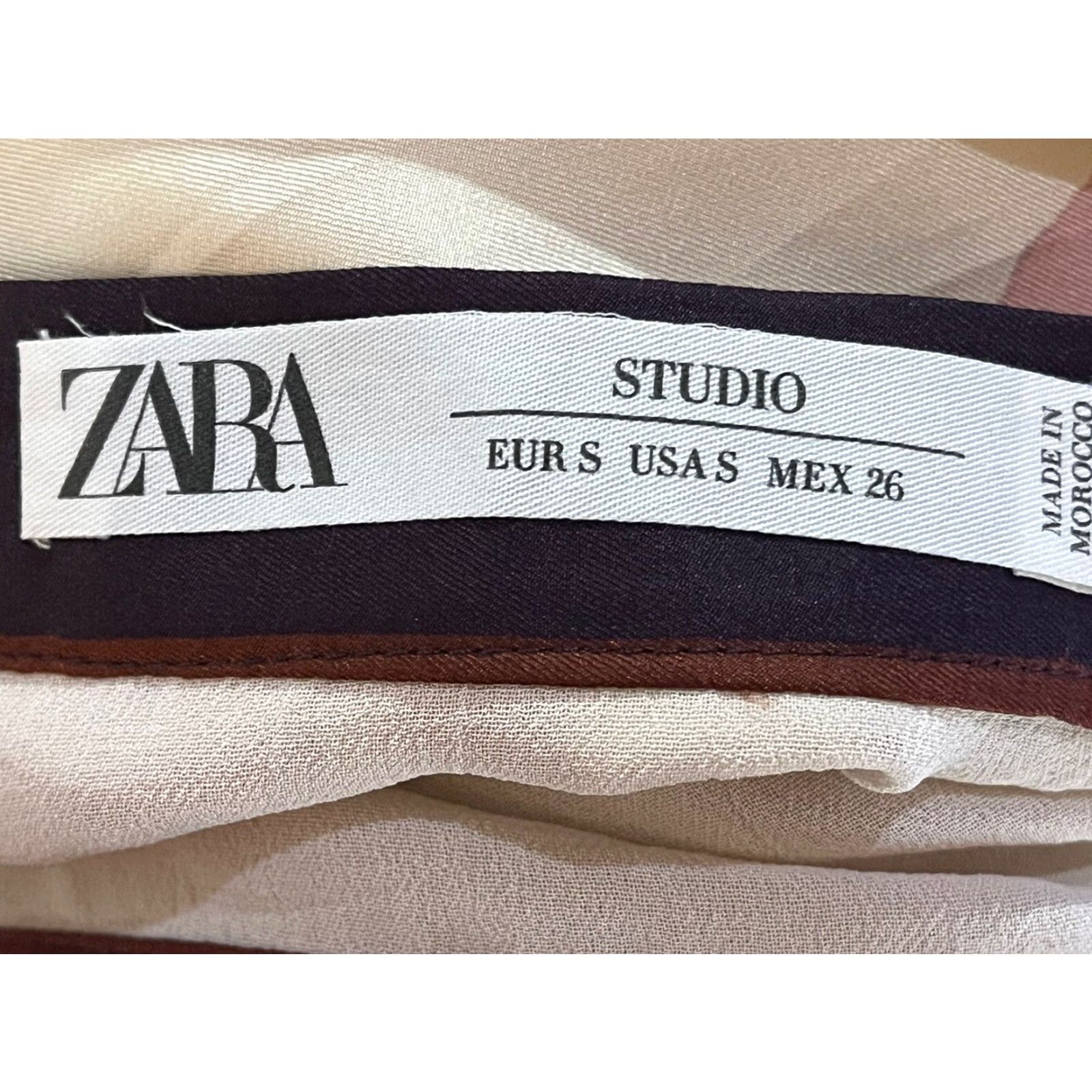 Zara ZARA Silk Floral Mini Skirt S Womens Small Multicolor Short Ruched Sides Zip Size 28" / US 6 / IT 42 - 4 Thumbnail