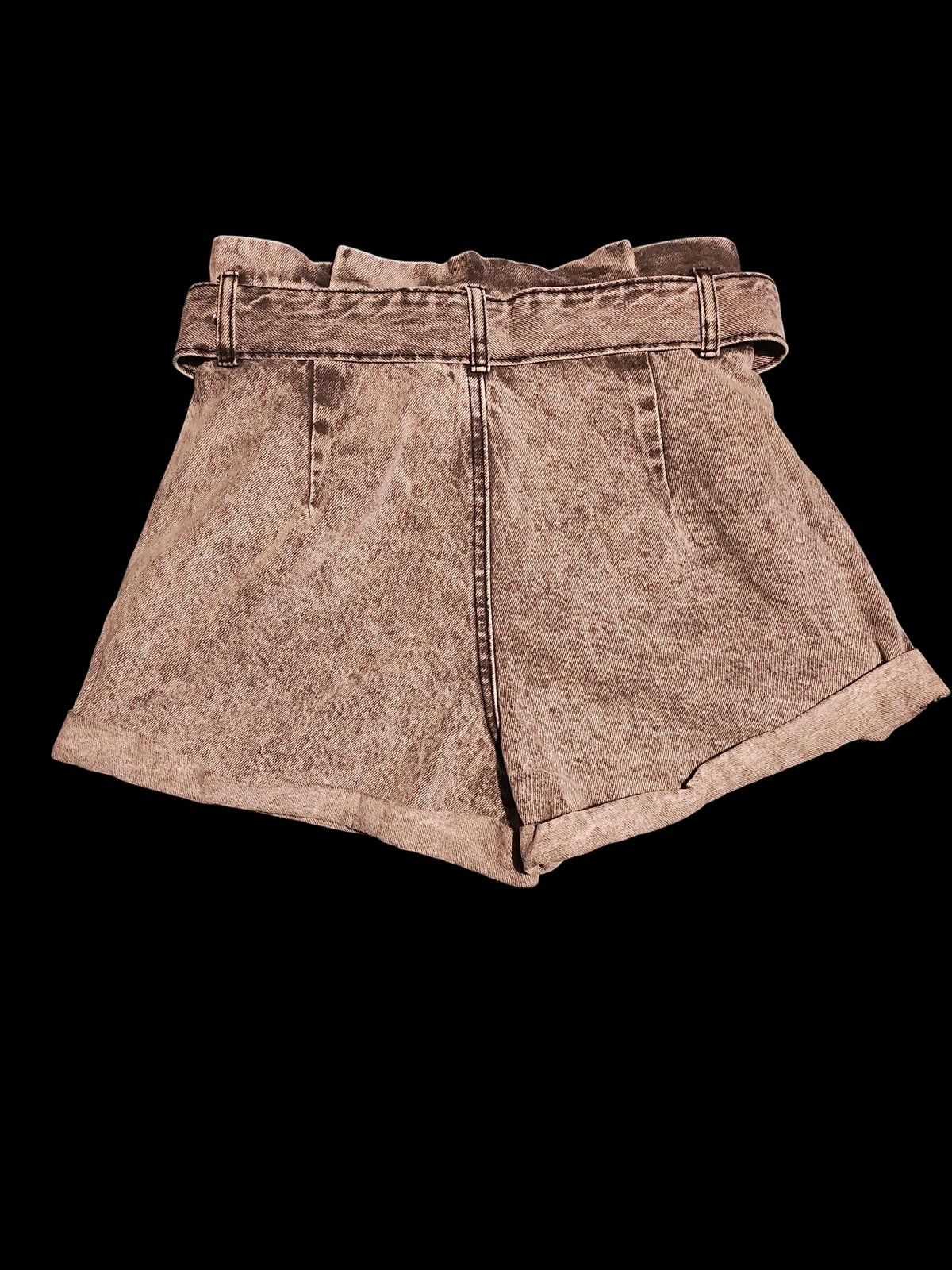 Forever 21 Forever 21 High Waist Paperbag Denim Shorts with Belt Size 32" / US 10 / IT 46 - 2 Thumbnail