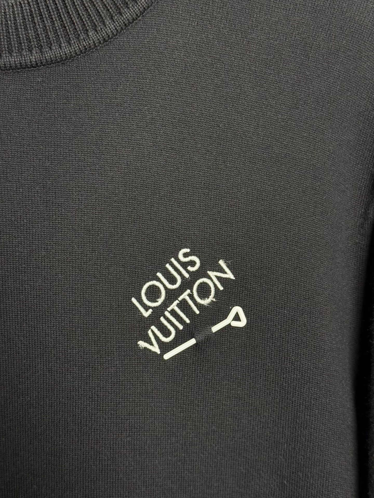 Louis Vuitton louis vuitton black short sleeve t-shirt Size US S / EU 44-46 / 1 - 2 Thumbnail